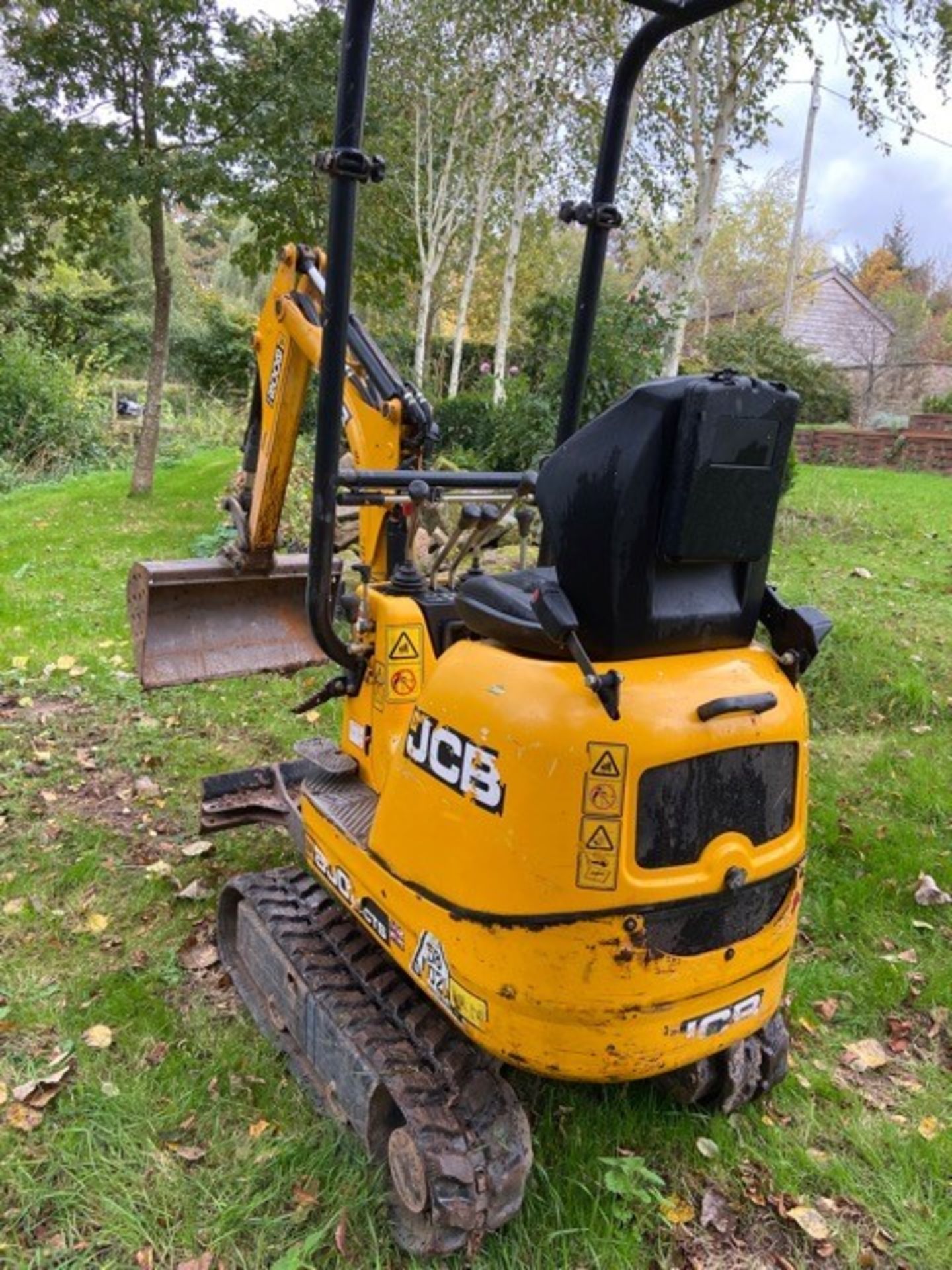 JCB 8008 CTS Micro Digger, with 3 x buckets, 697 hours, 2016 - Image 3 of 6