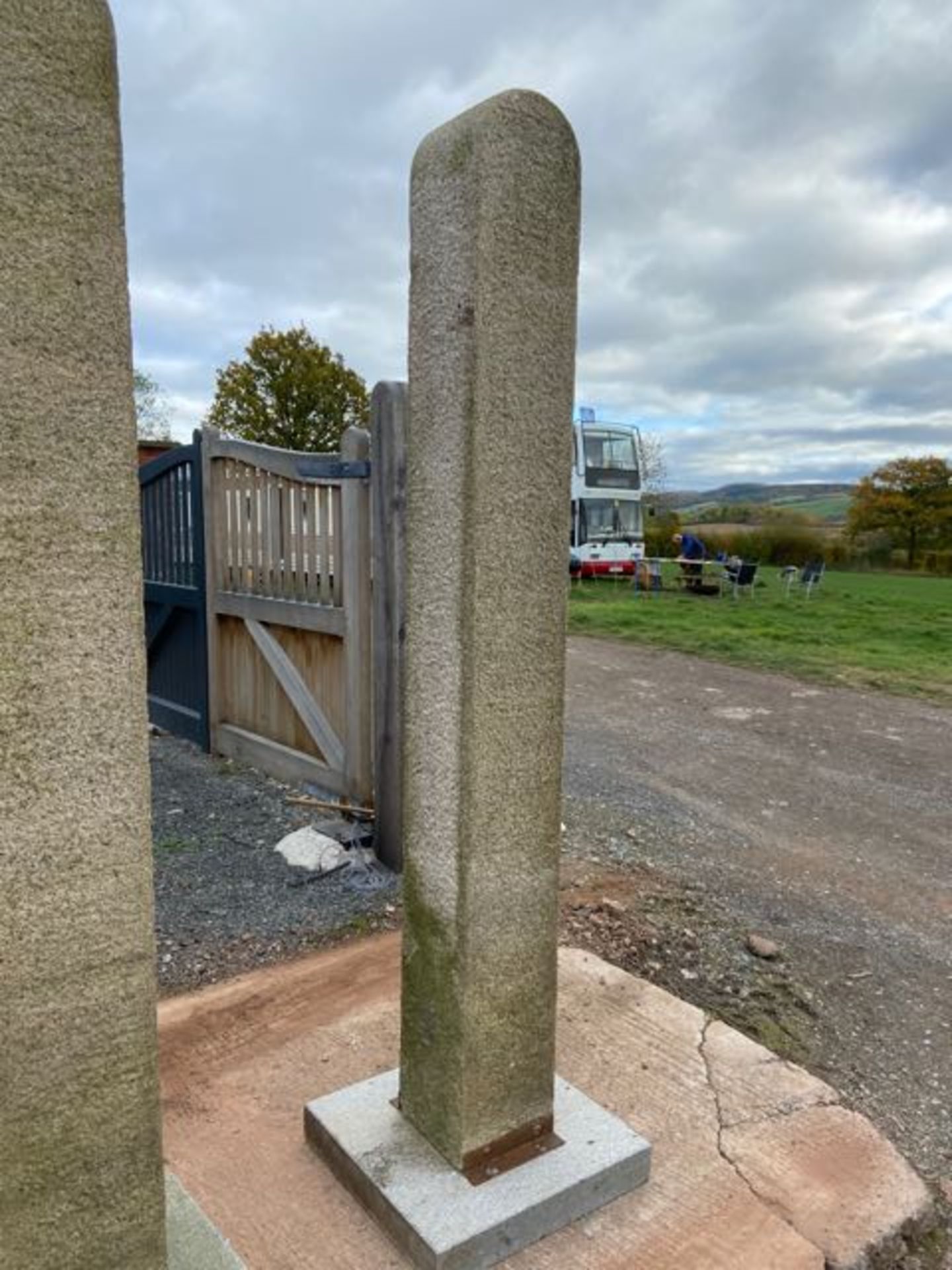 Pair of ex-display stone piers in granite, 300mm square, 2500mm high plus base - Image 3 of 9