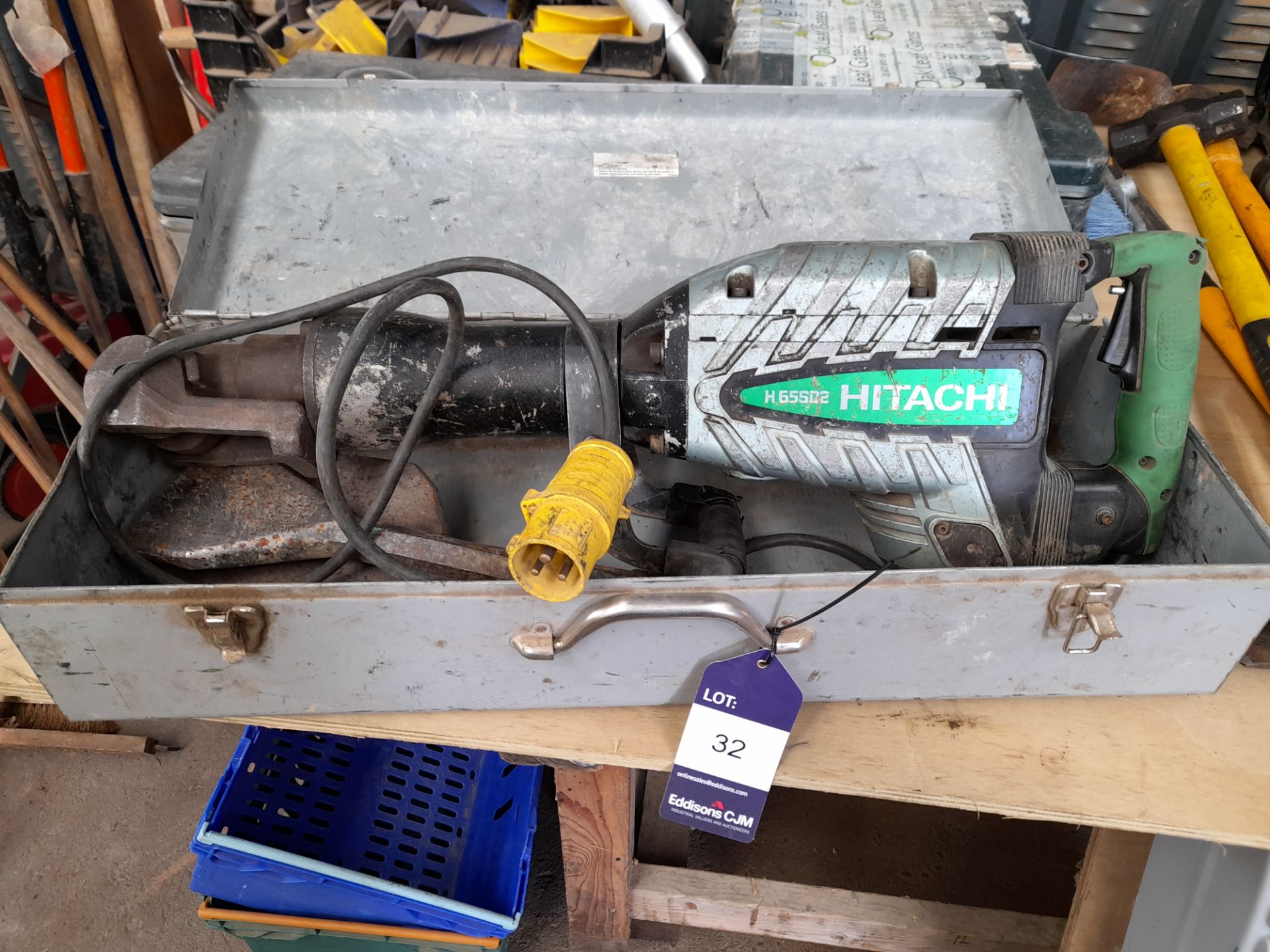 Hitachi H65SD2 Demolition hammer