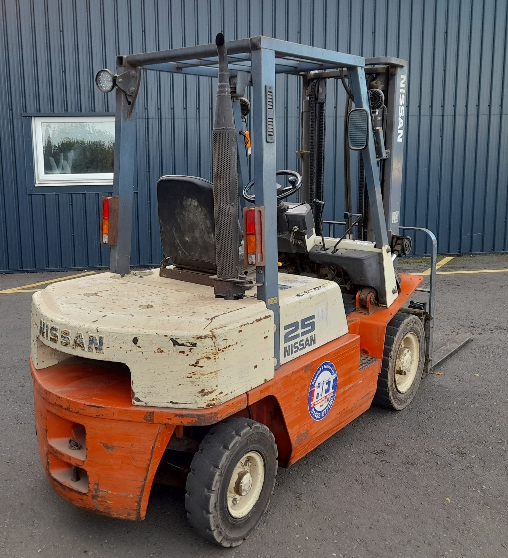 Nissan 25 FJ02A5U single mast diesel forklift truck, 8282 hours. Delayed collection until final - Image 6 of 15