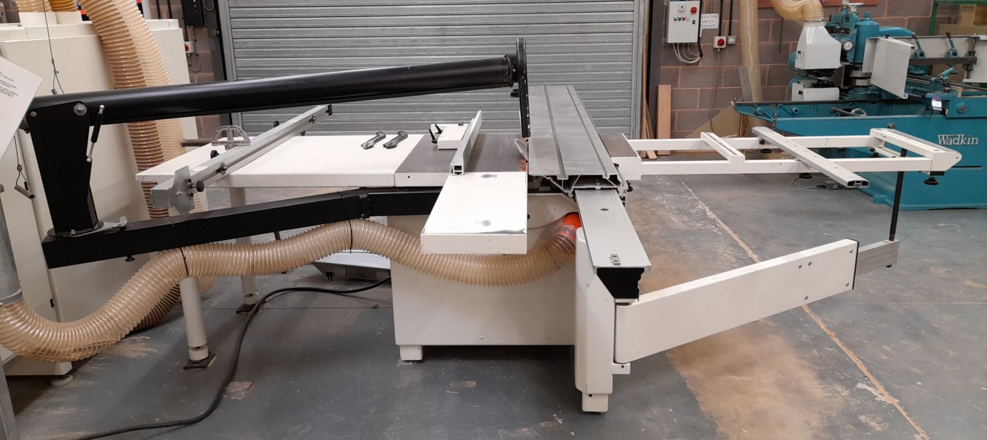 SCM SI300N Panel Saw (Serial Number AB/171528, 2005), with an assortment of associated tooling - Image 4 of 15