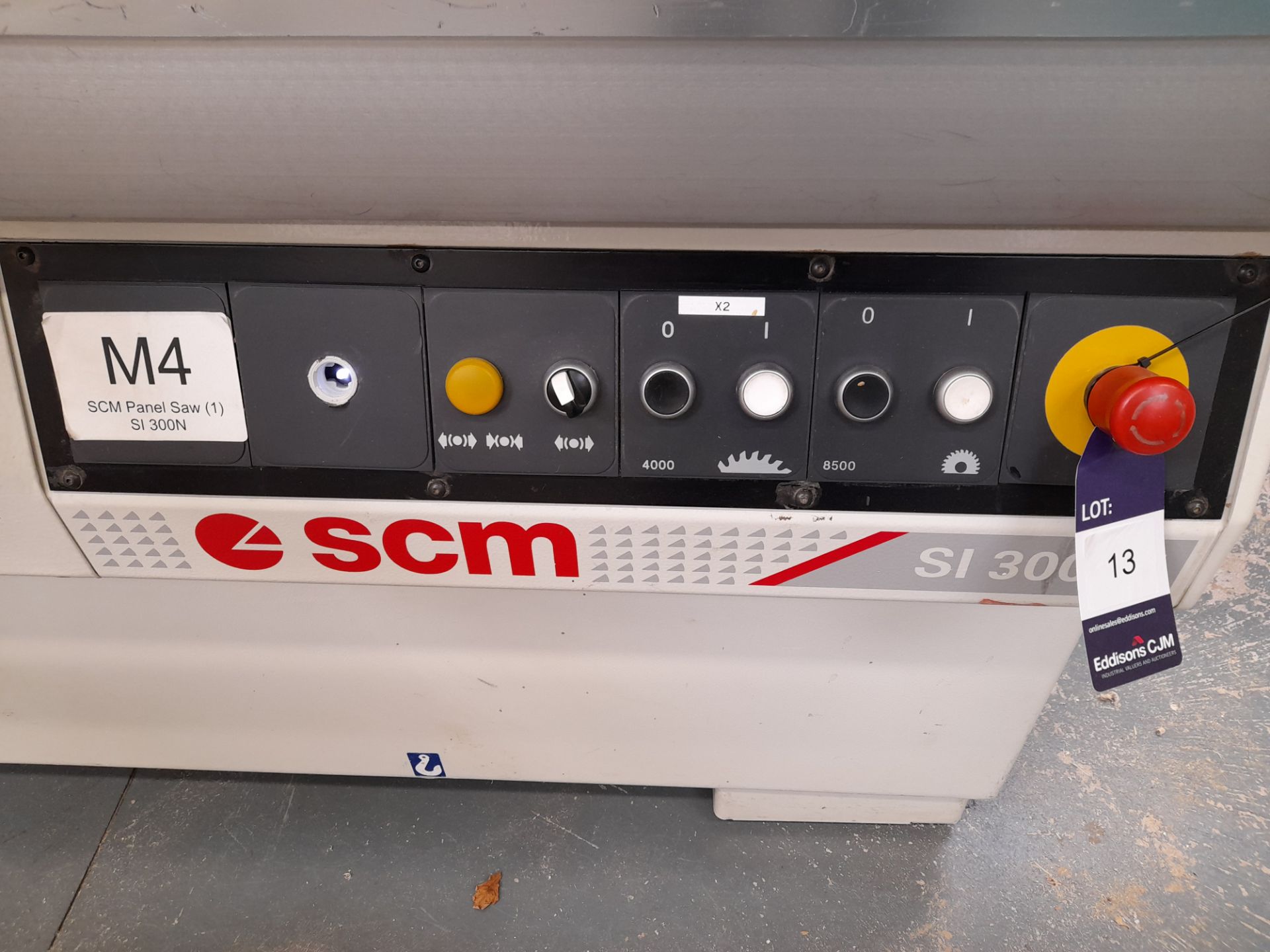 SCM SI300N Panel Saw (Serial Number AB/171528, 2005), with an assortment of associated tooling - Image 5 of 15