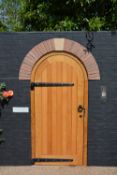 Roundtop door, in frame - Approx. 900 mm wide 2060mm high - plus 70mm frame around