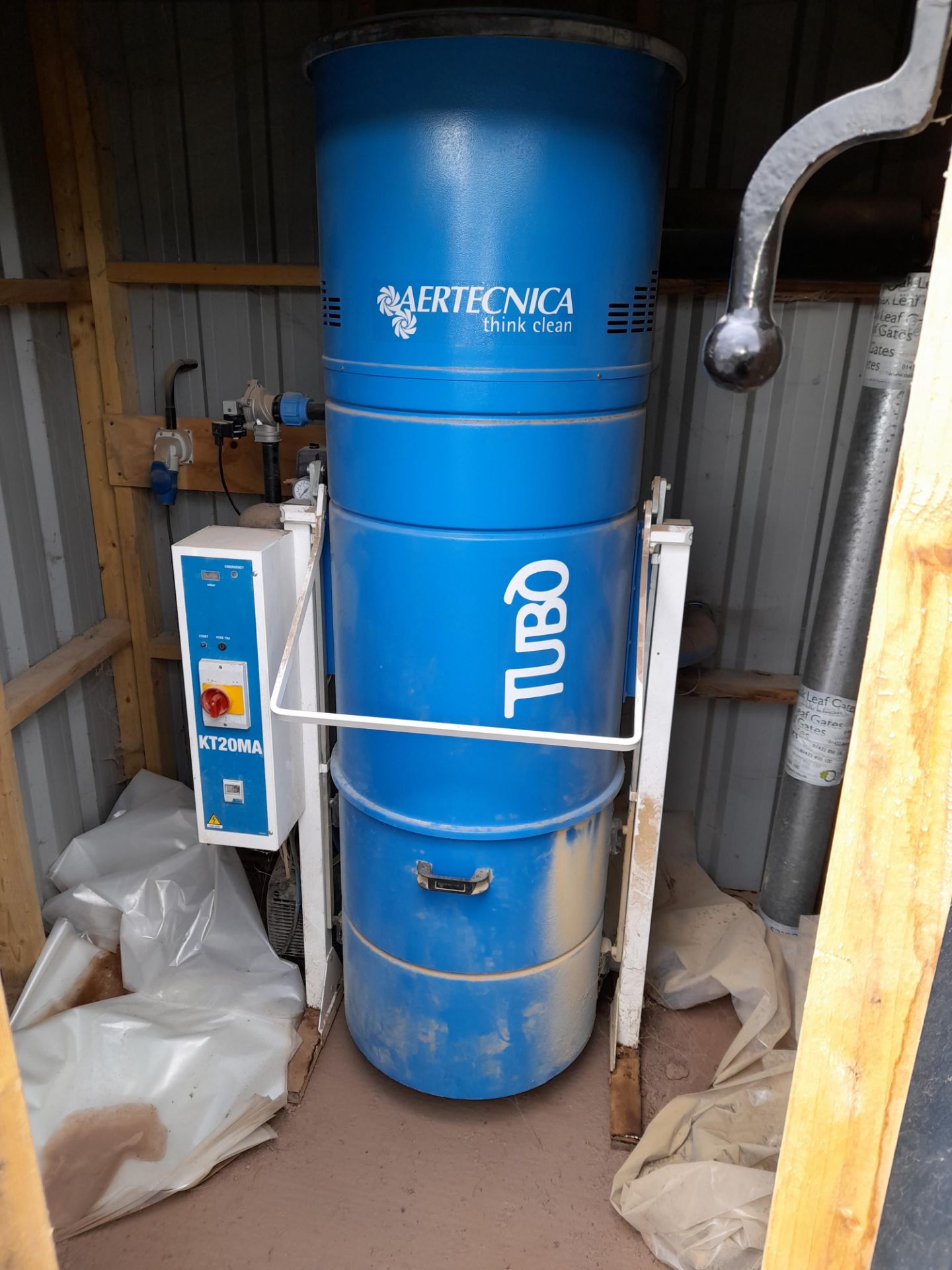 Aertecnica Turbo KT20MA extraction system. * Purchasers must ensure safe disconnection and removal