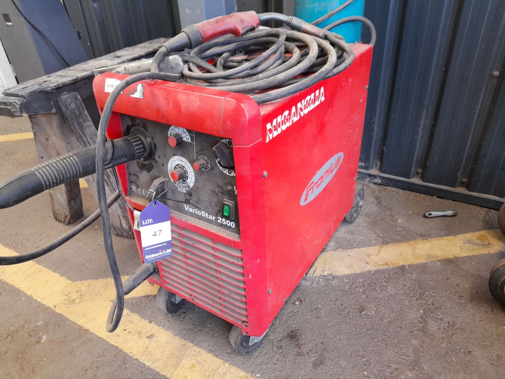 Fronius VarioStar 2500 mig welder (Serial Number 16110936)