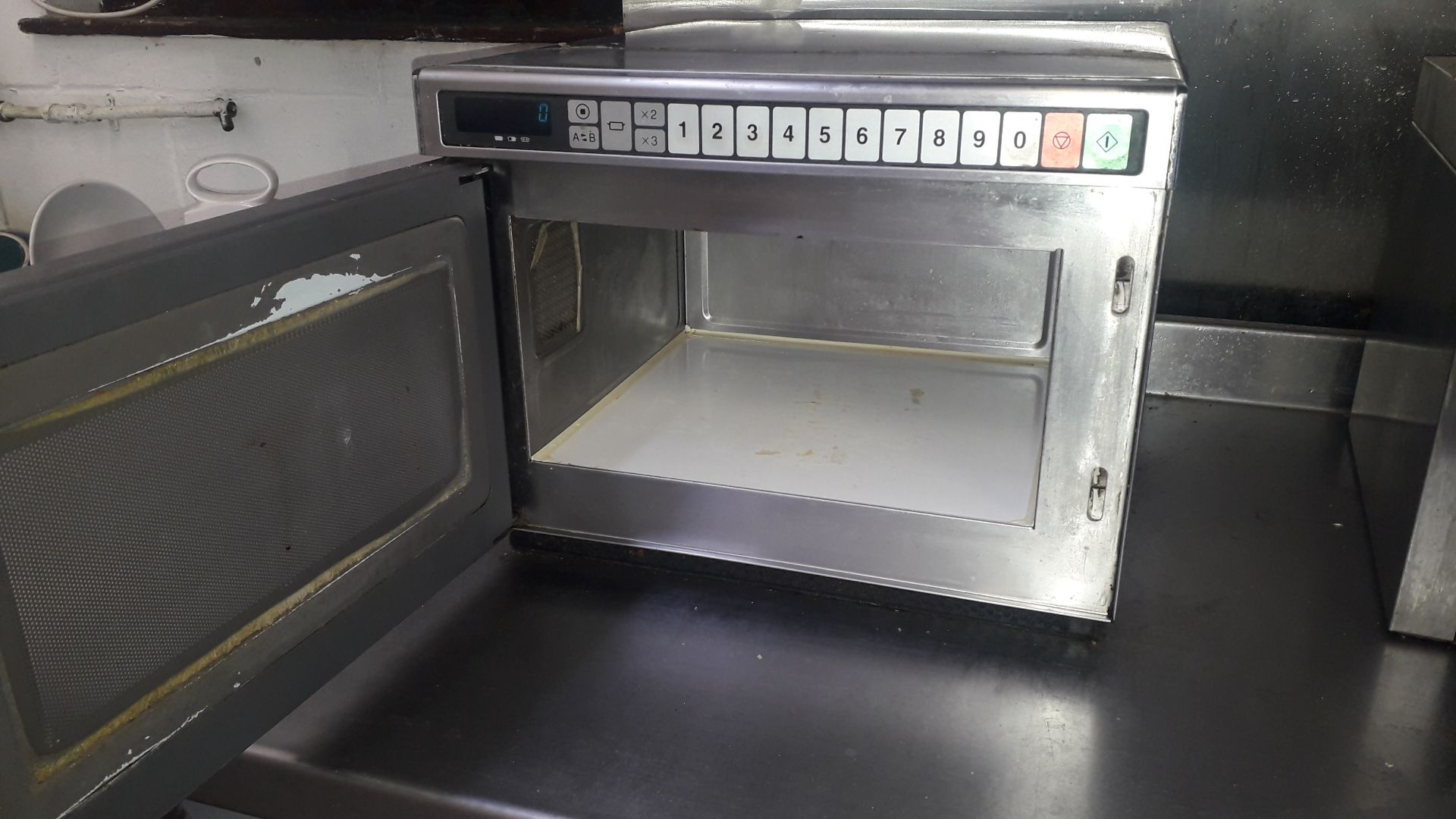 Panasonic NE1456 Stainless Steel 1400w Commercial Microwave Serial Number 5C68080046 - Image 2 of 3