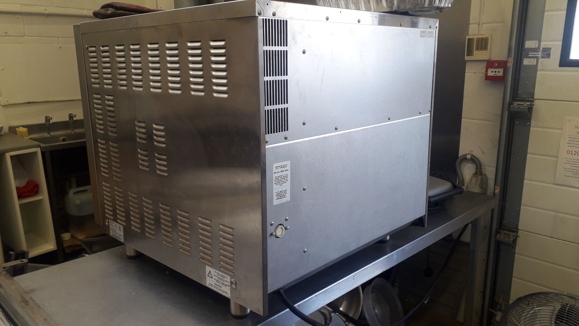 Blue Seal Turbofan E32D4 Convection Oven with Stainless Steel Mobile Racking Trolley Serial Number - Image 3 of 6