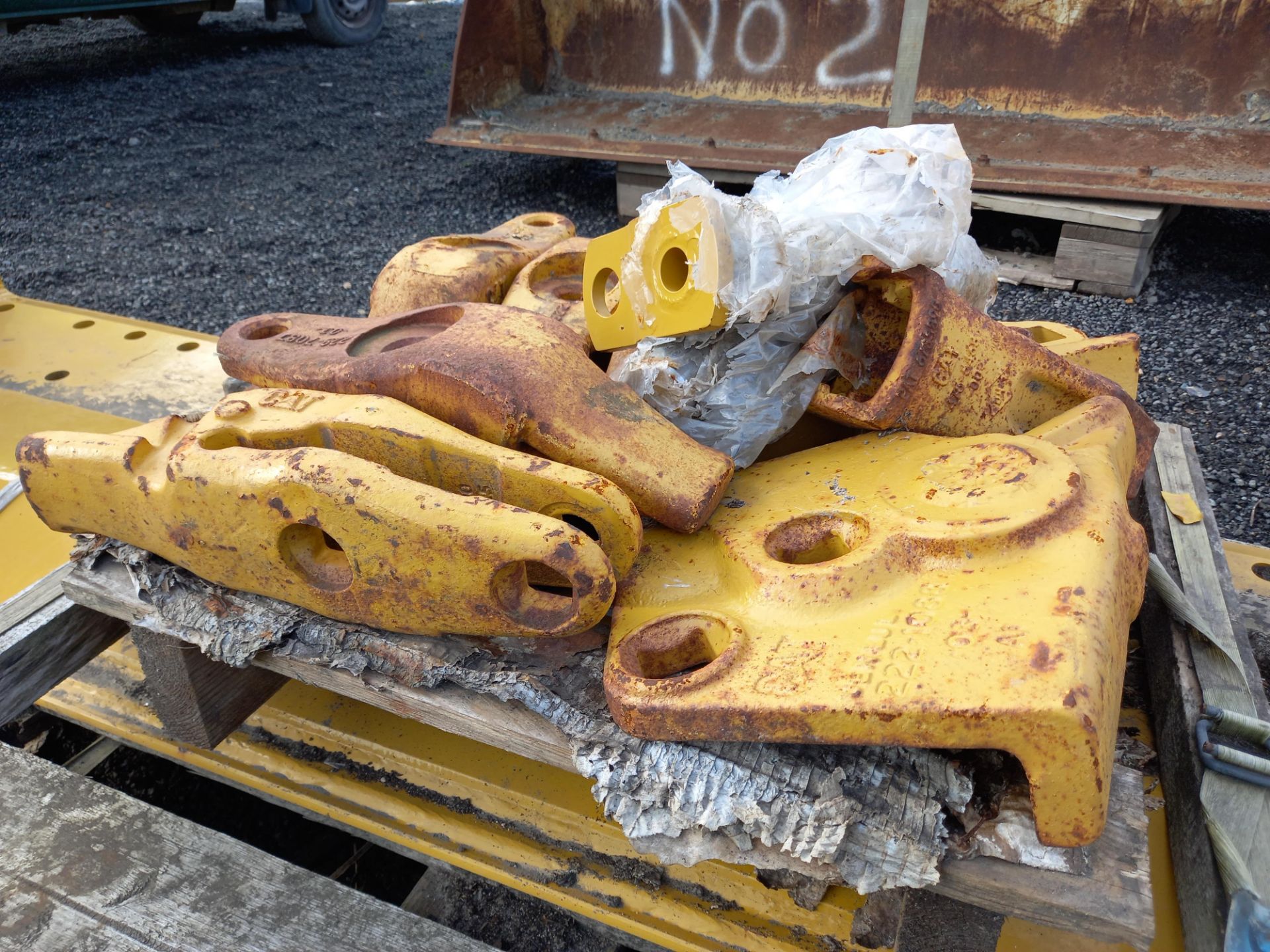 CAT Loading Shovel Bucket Blade - Image 4 of 5