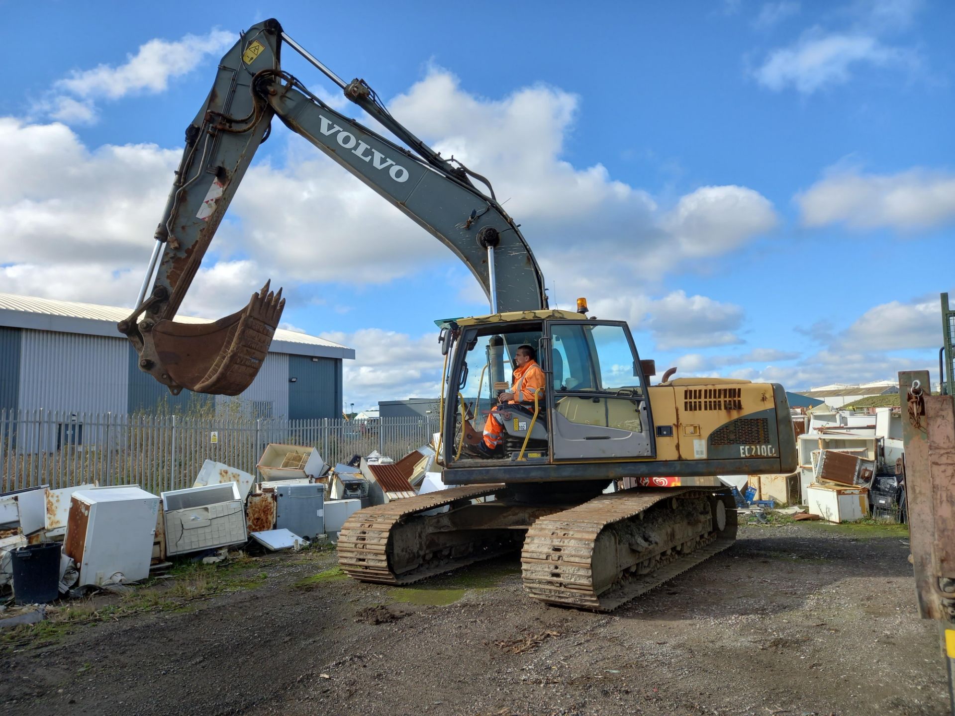 2008 Volvo EC210 CL Crawler Excavator - Image 17 of 19