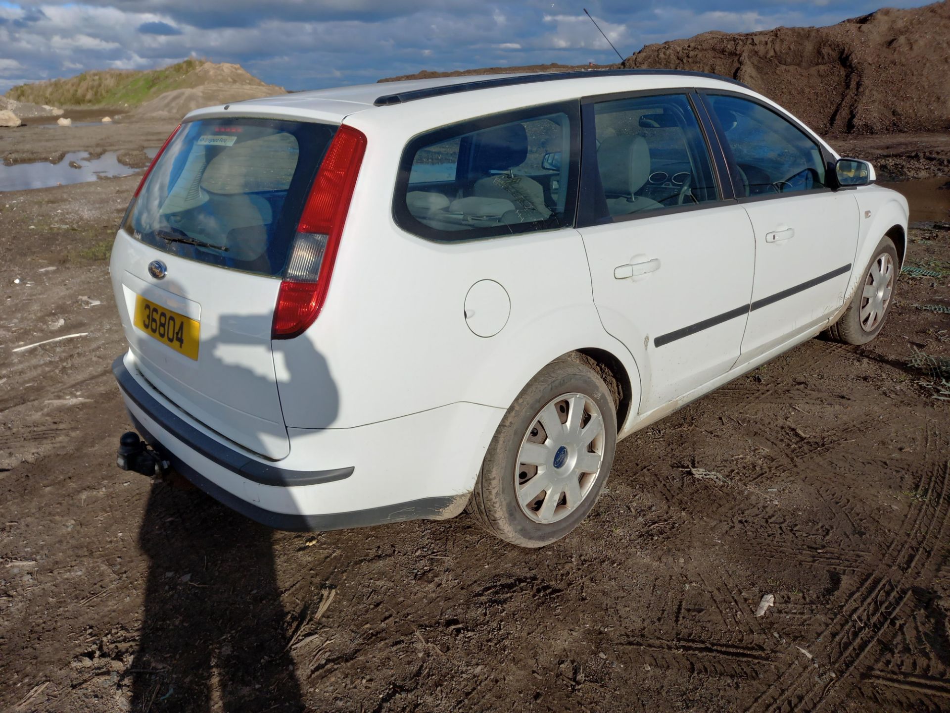 2006 Ford Focus LX Estate Car - Image 2 of 9