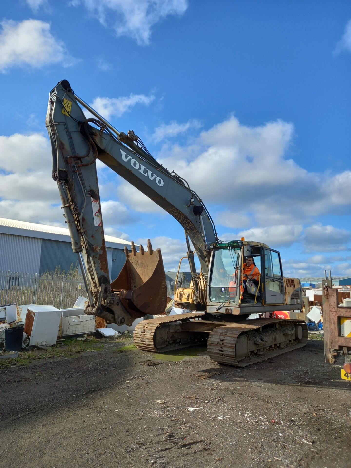 2008 Volvo EC210 CL Crawler Excavator - Image 15 of 19