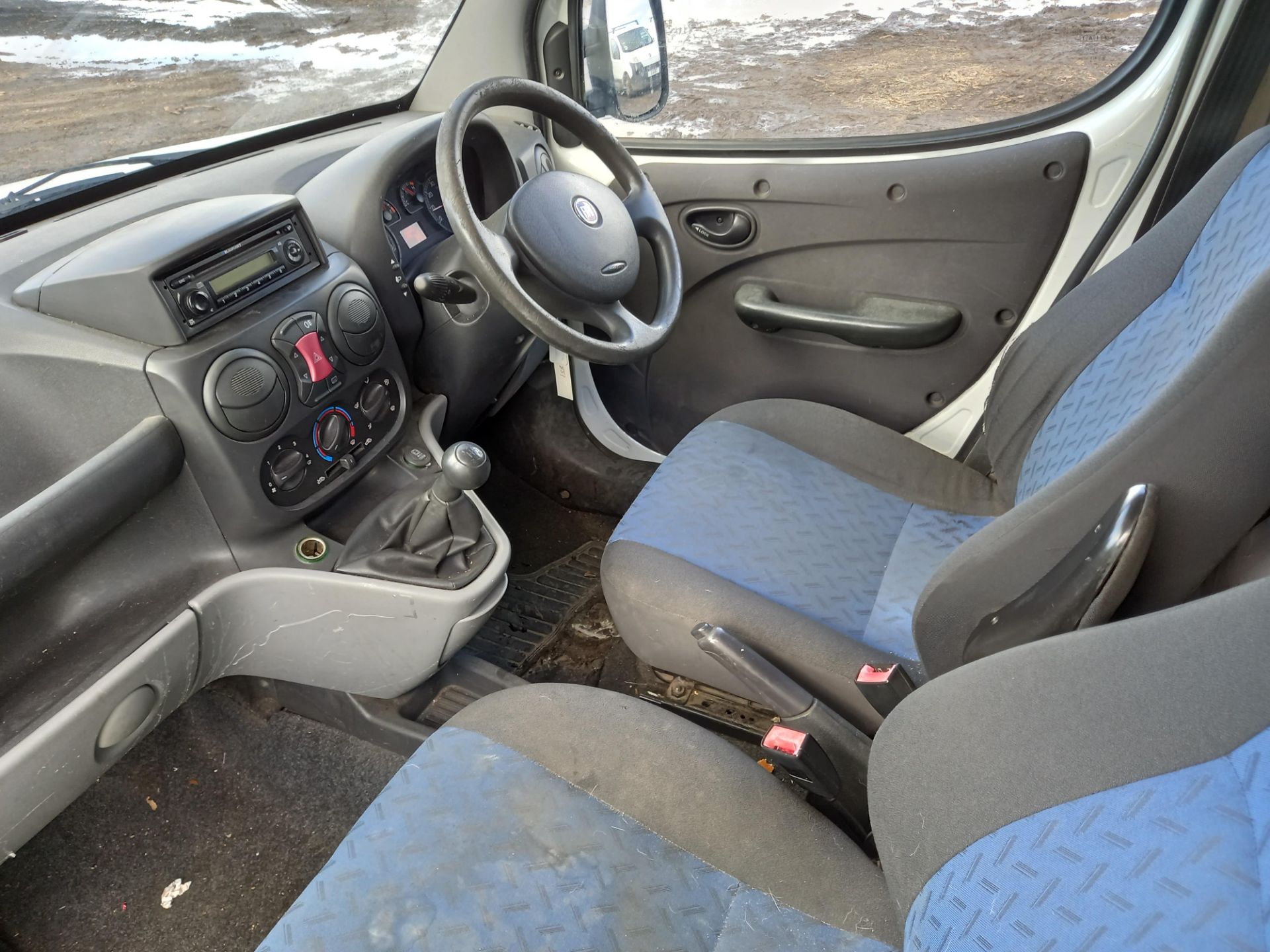 2005 Fiat Doblo Cargo 1.3 MJET Diesel Panel Van - Image 6 of 8