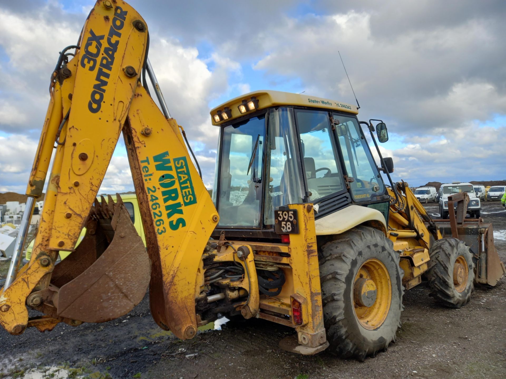 2001 JCB 3CX Powershift 40 Backhoe Loader. - Image 3 of 12