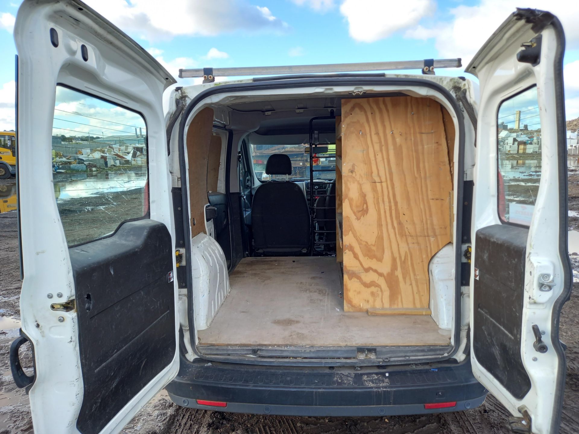 2014 Fiat Doblo MJET SX Diesel Panel Van. - Image 5 of 8
