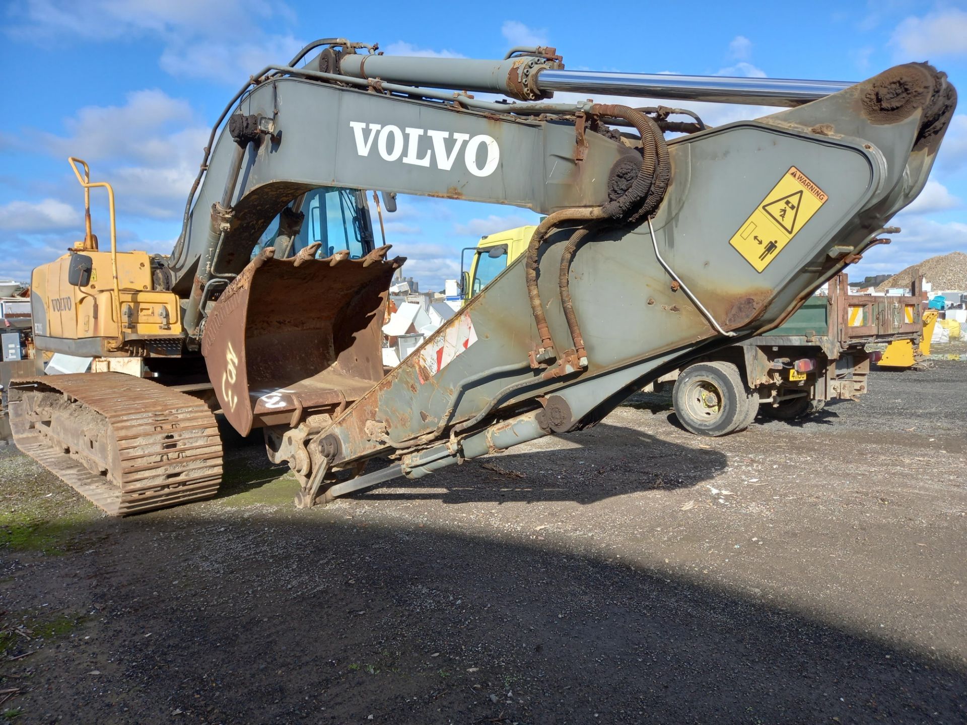 2008 Volvo EC210 CL Crawler Excavator - Image 3 of 19