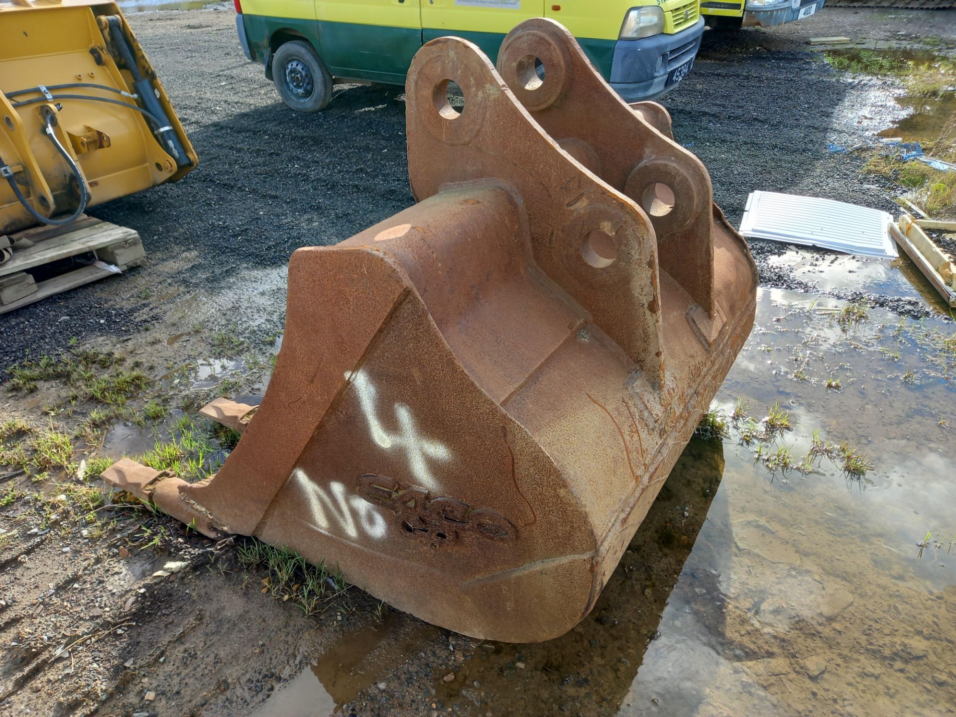 Excavator Bucket - Image 2 of 2