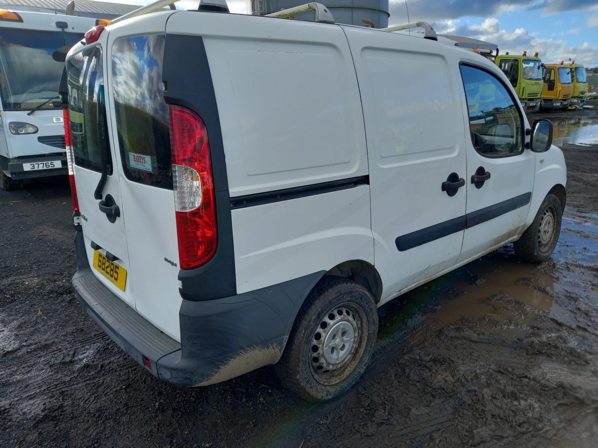 2005 Fiat Doblo Cargo 1.3 MJET Diesel Panel Van - Image 2 of 8