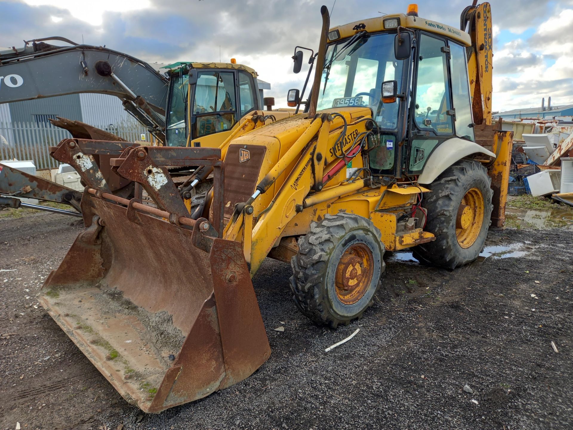 2001 JCB 3CX Powershift 40 Backhoe Loader.