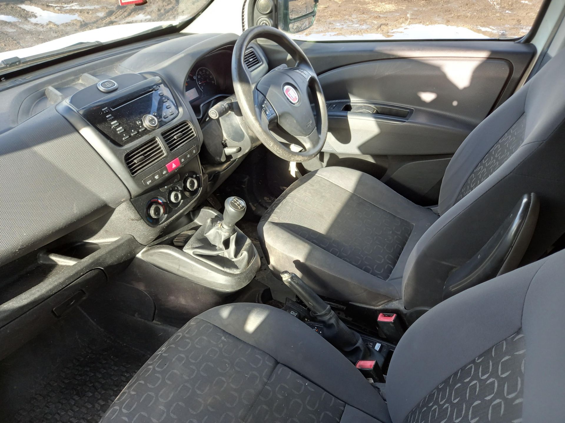 2014 Fiat Doblo MJET SX Diesel Panel Van. - Image 6 of 8
