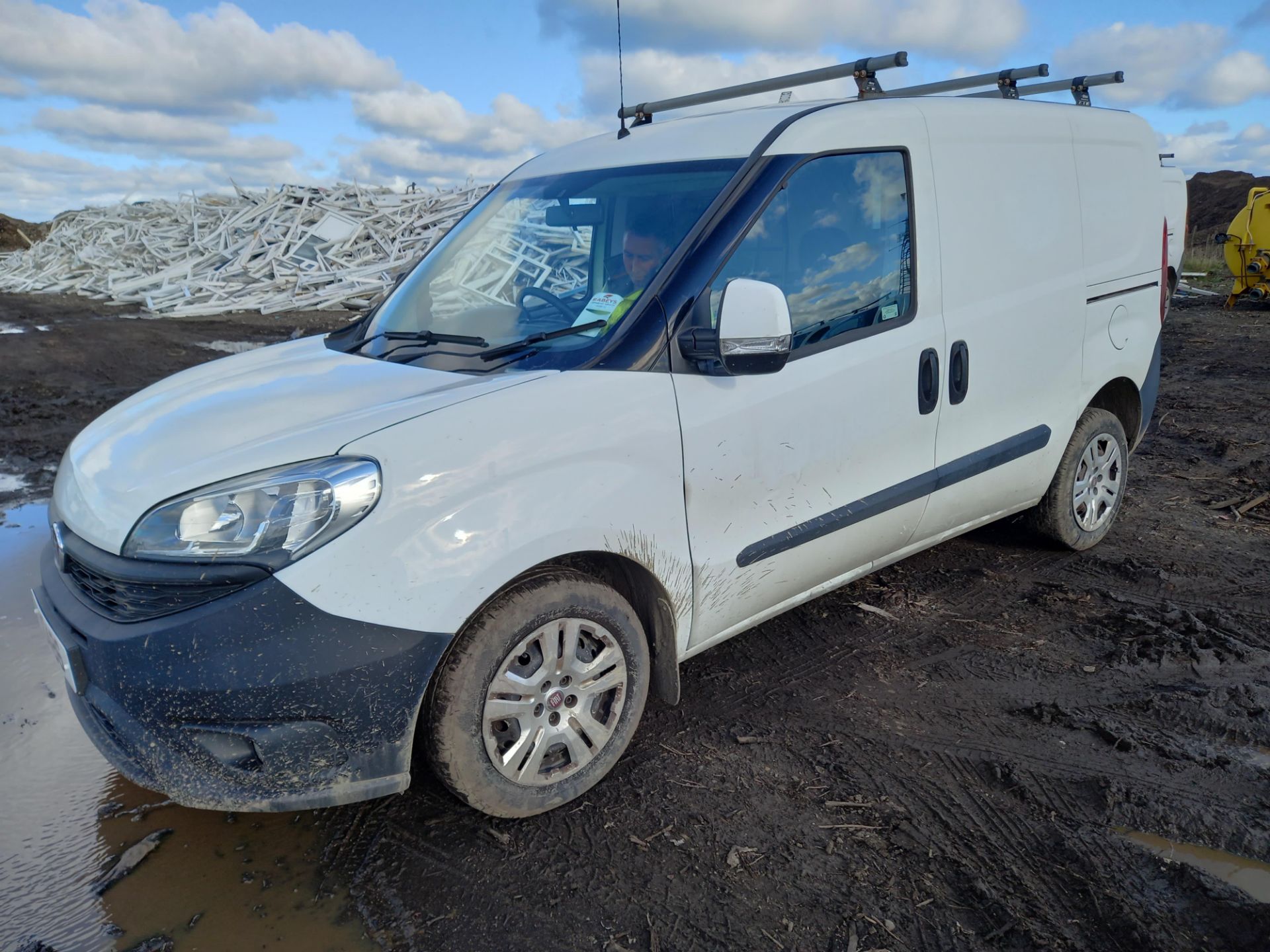 2015 Fiat Cargo MJET SX Diesel Panel Van - Image 4 of 8