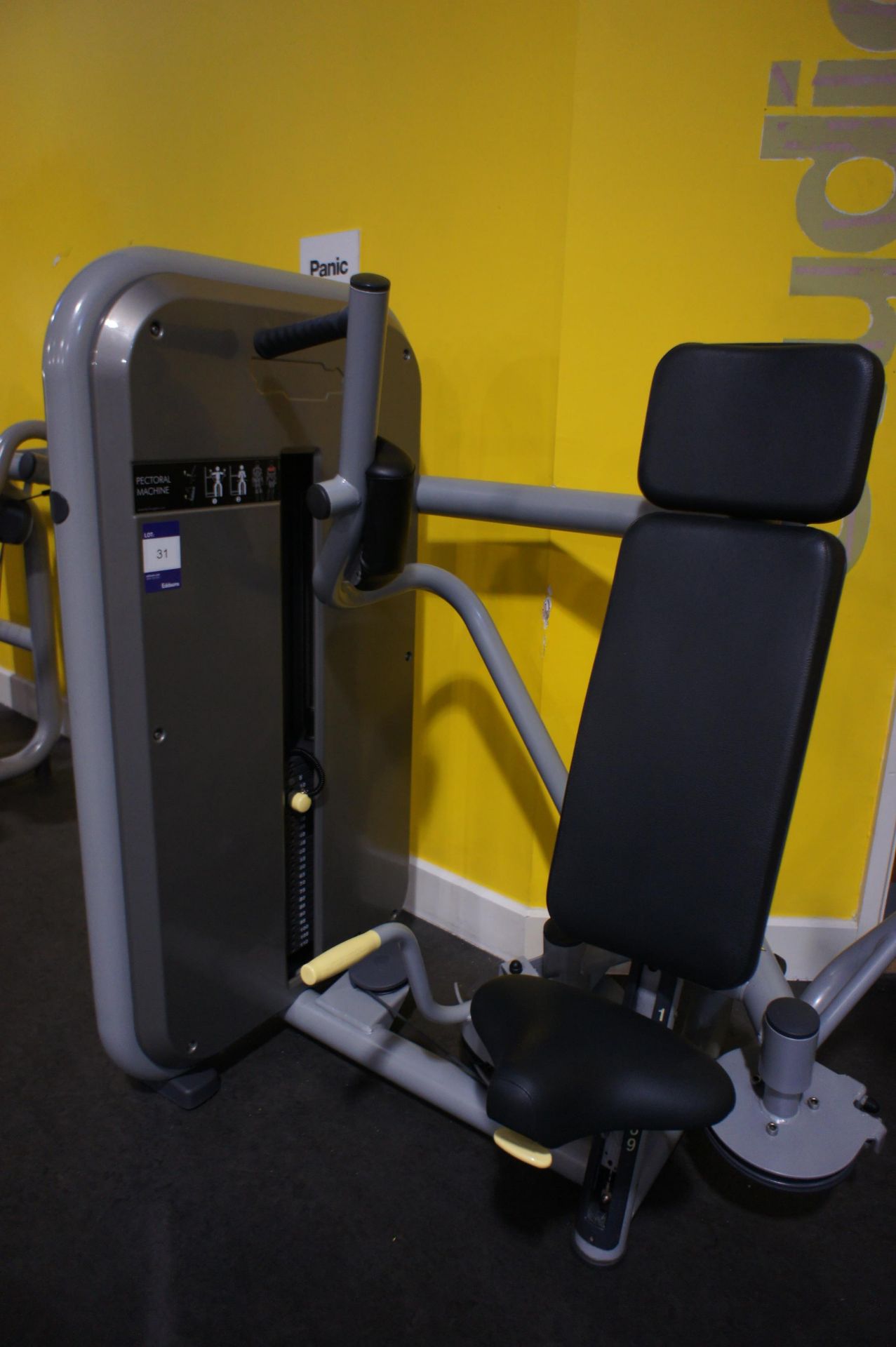 Technogym Pectoral Machine