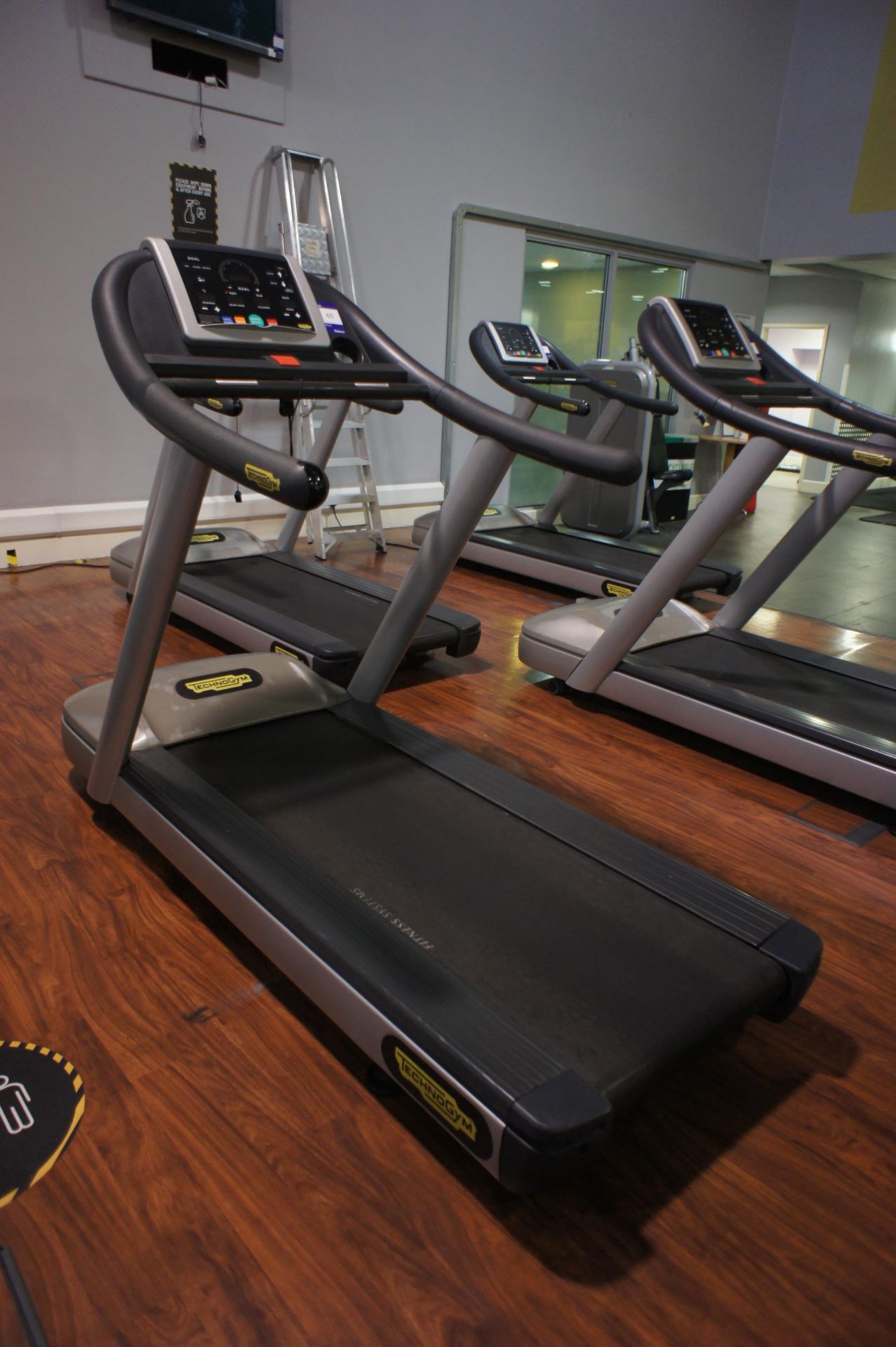 Technogym Powered Treadmill Running Machine - Image 2 of 3