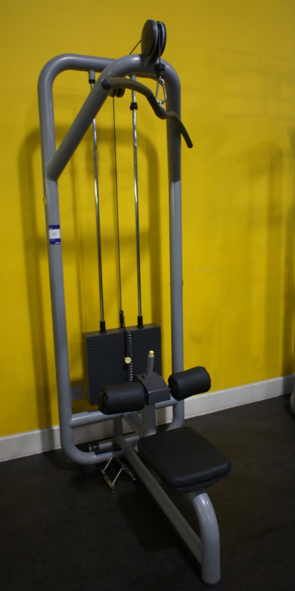 Lateral Pull Down Machine