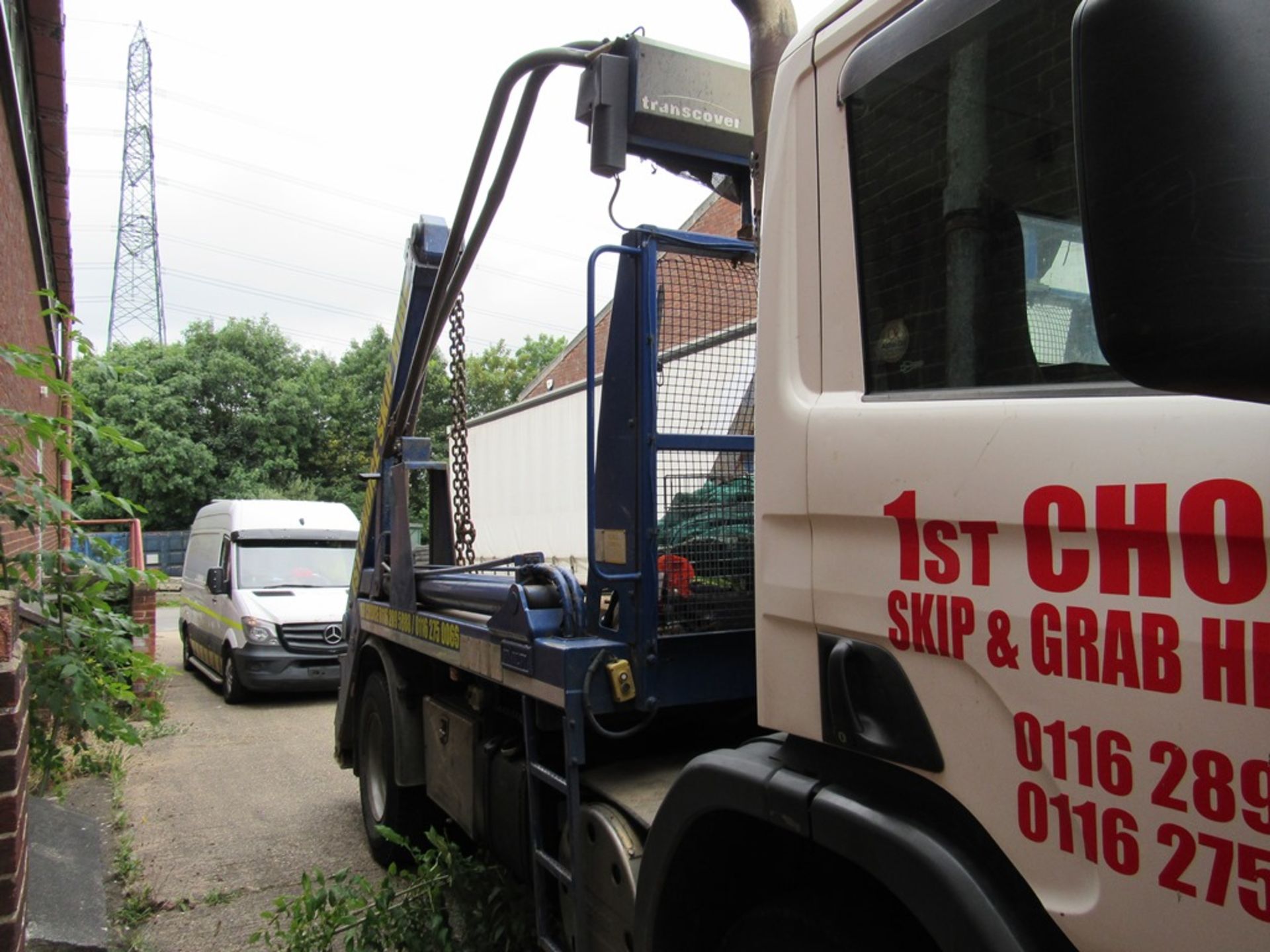 Scania P230 4x2 skip loader, Reg: BX58 EOS, Mileage: 544,997 kms, MOT: 30 September 2021 DOR: 5 - Image 4 of 16