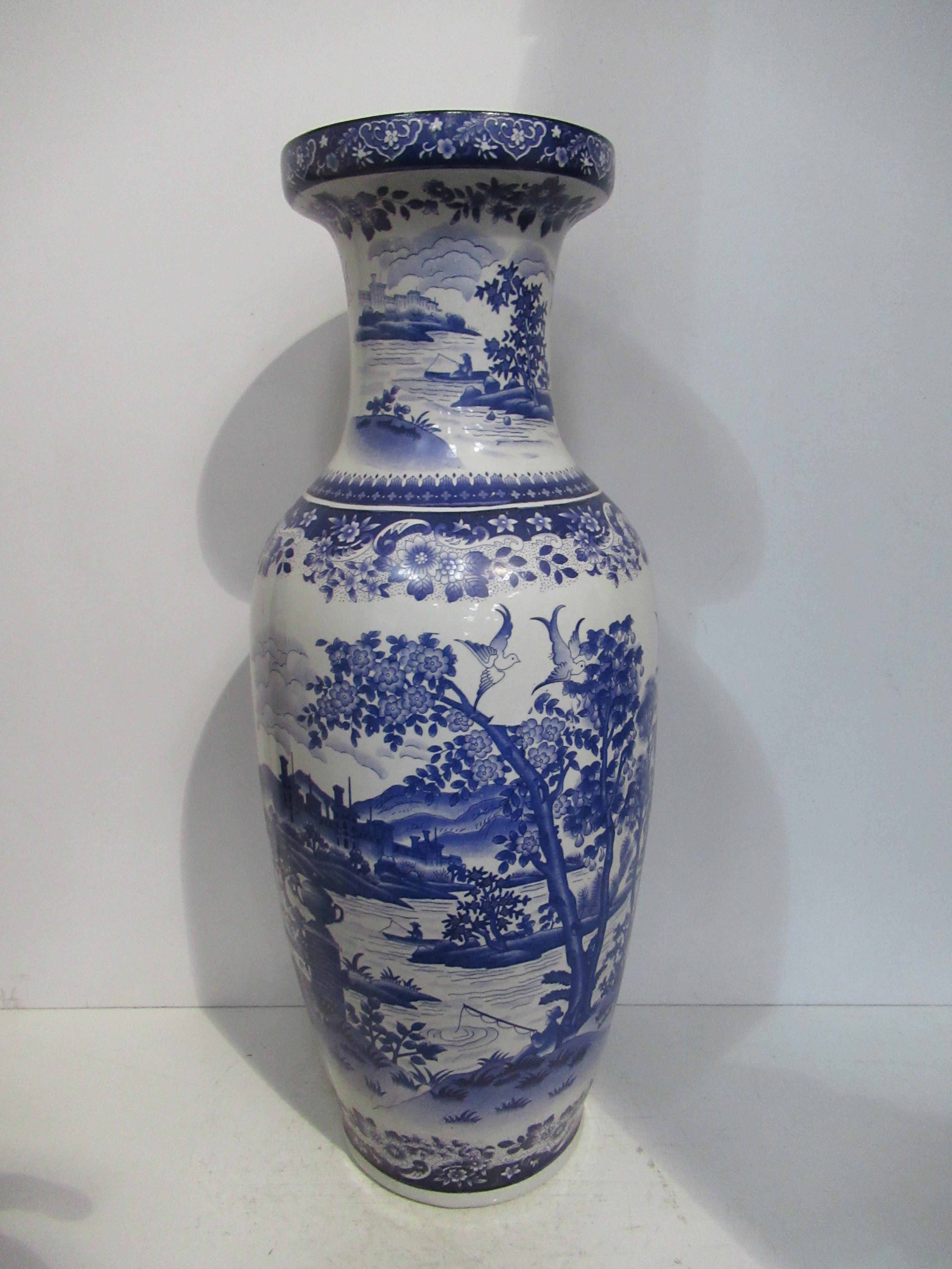 A Blue and White Japanese Vase (60cm Tall) - Image 3 of 5