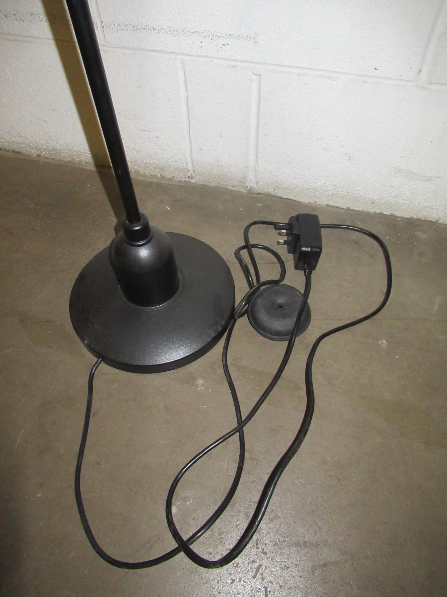 Serious Readers Floor Standing Reading Lamp (Max Height 160cm) - Image 4 of 4