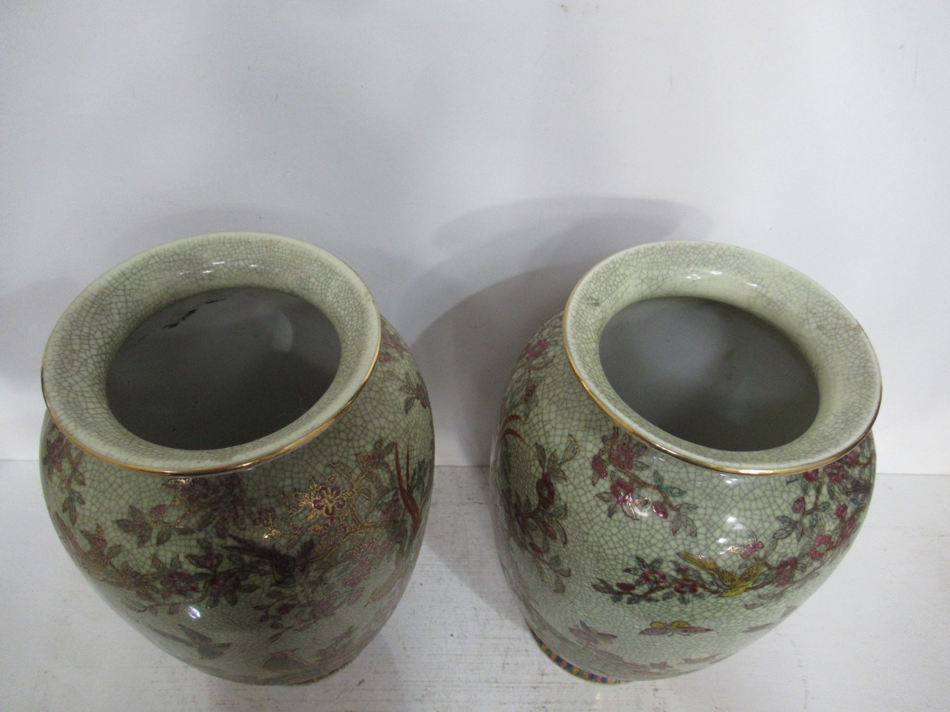 A Pair of Crackled Glazed Chinese Painted Satsuma Vases (26cm) - Image 5 of 7