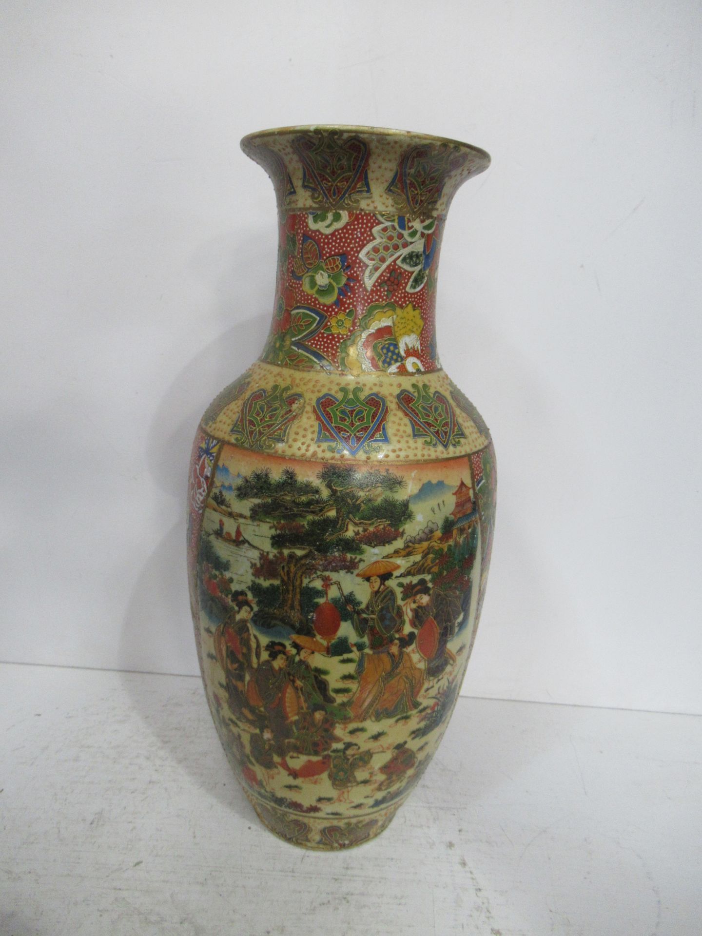 A Chinese Painted Satsuma Vase Depicting Scene (36cm)