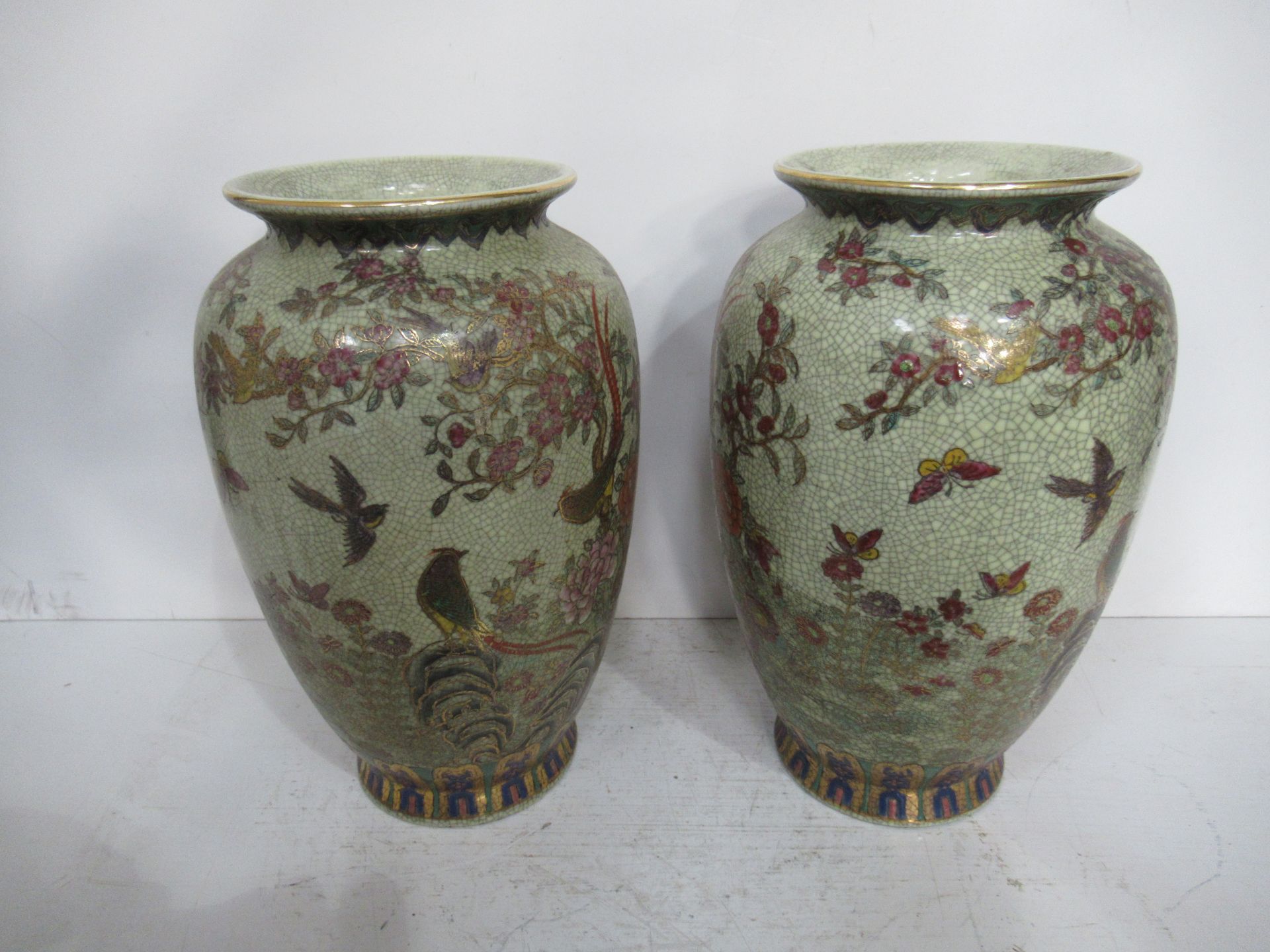 A Pair of Crackled Glazed Chinese Painted Satsuma Vases (26cm) - Image 4 of 7