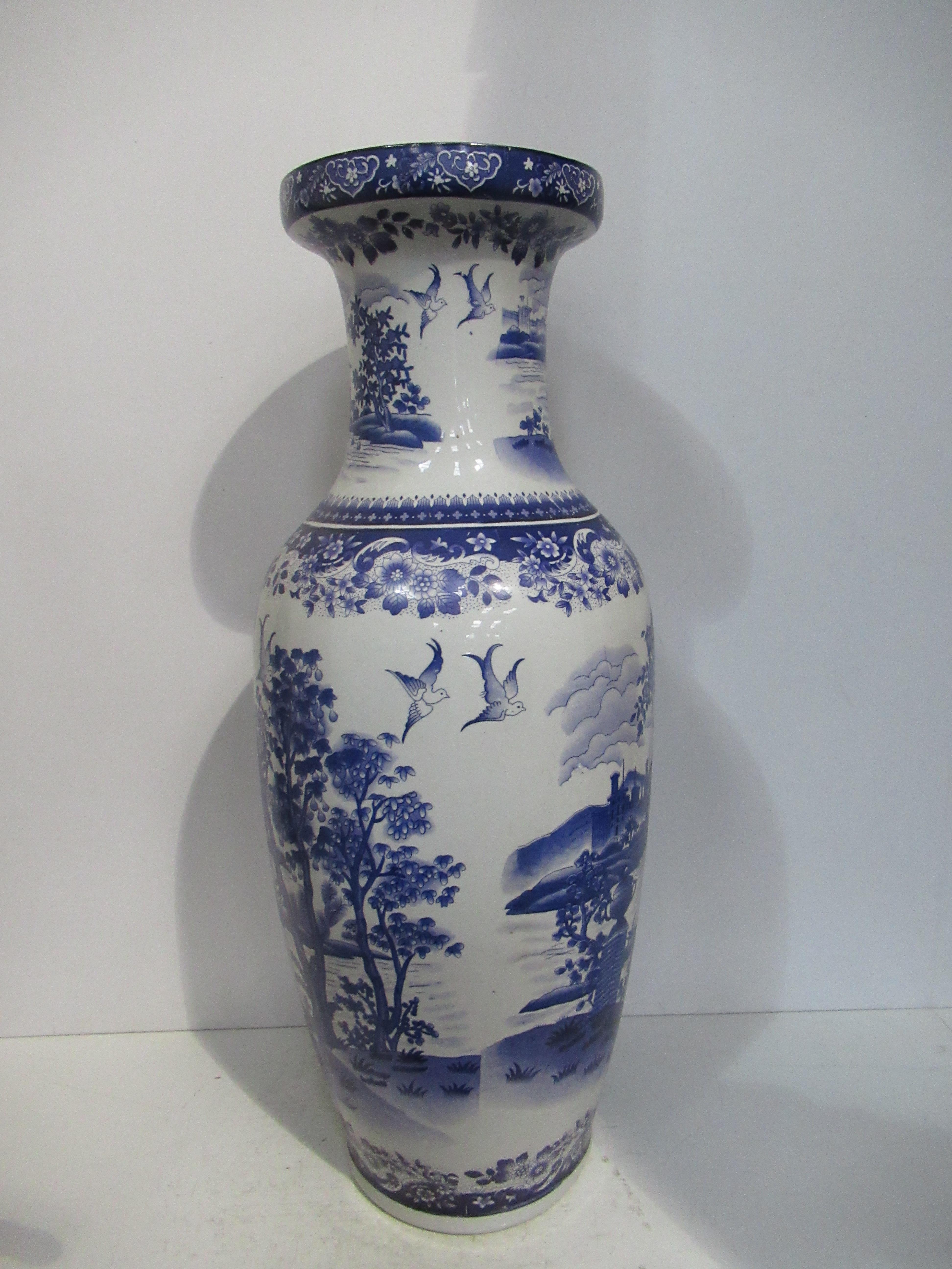 A Blue and White Japanese Vase (60cm Tall) - Image 2 of 5