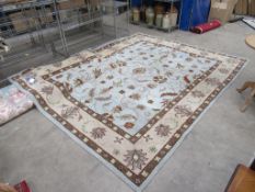 Large Floral Rug ( size 290cm x 220cm)