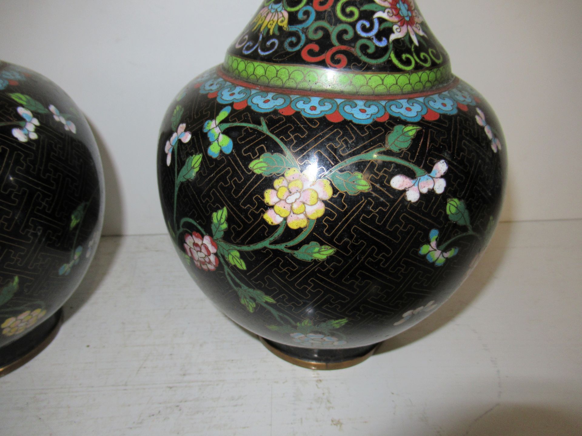 Pair of Cloissone Vases (26cm) - Image 4 of 6