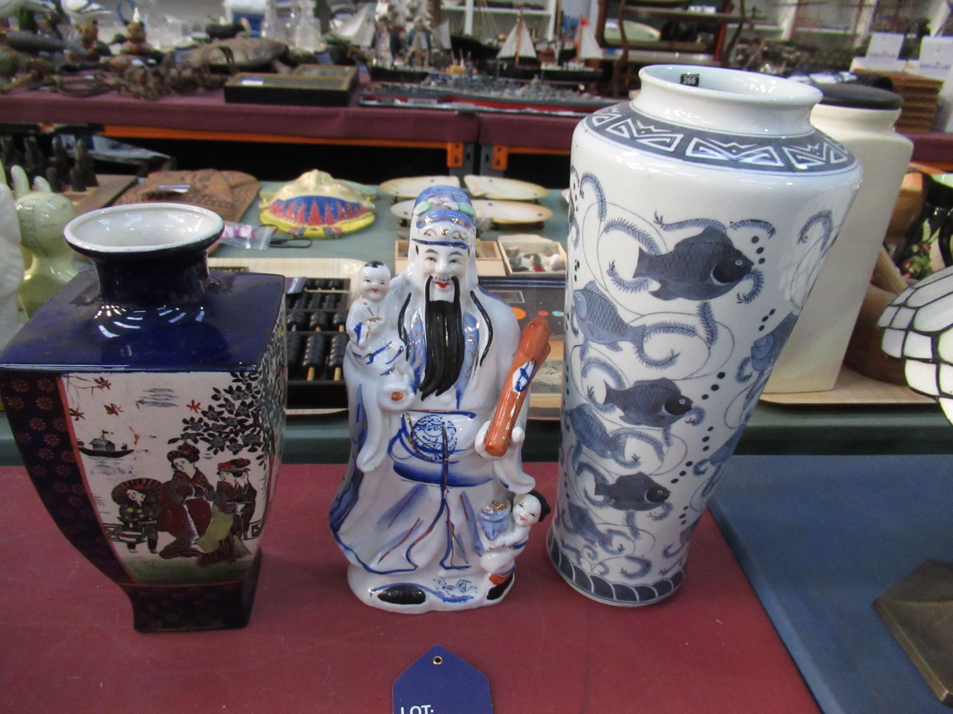 Qty of Oriental Collectables including Scent Bottle, Trinkets, Satsuma Urn, Plates, Vases etc - Image 2 of 10