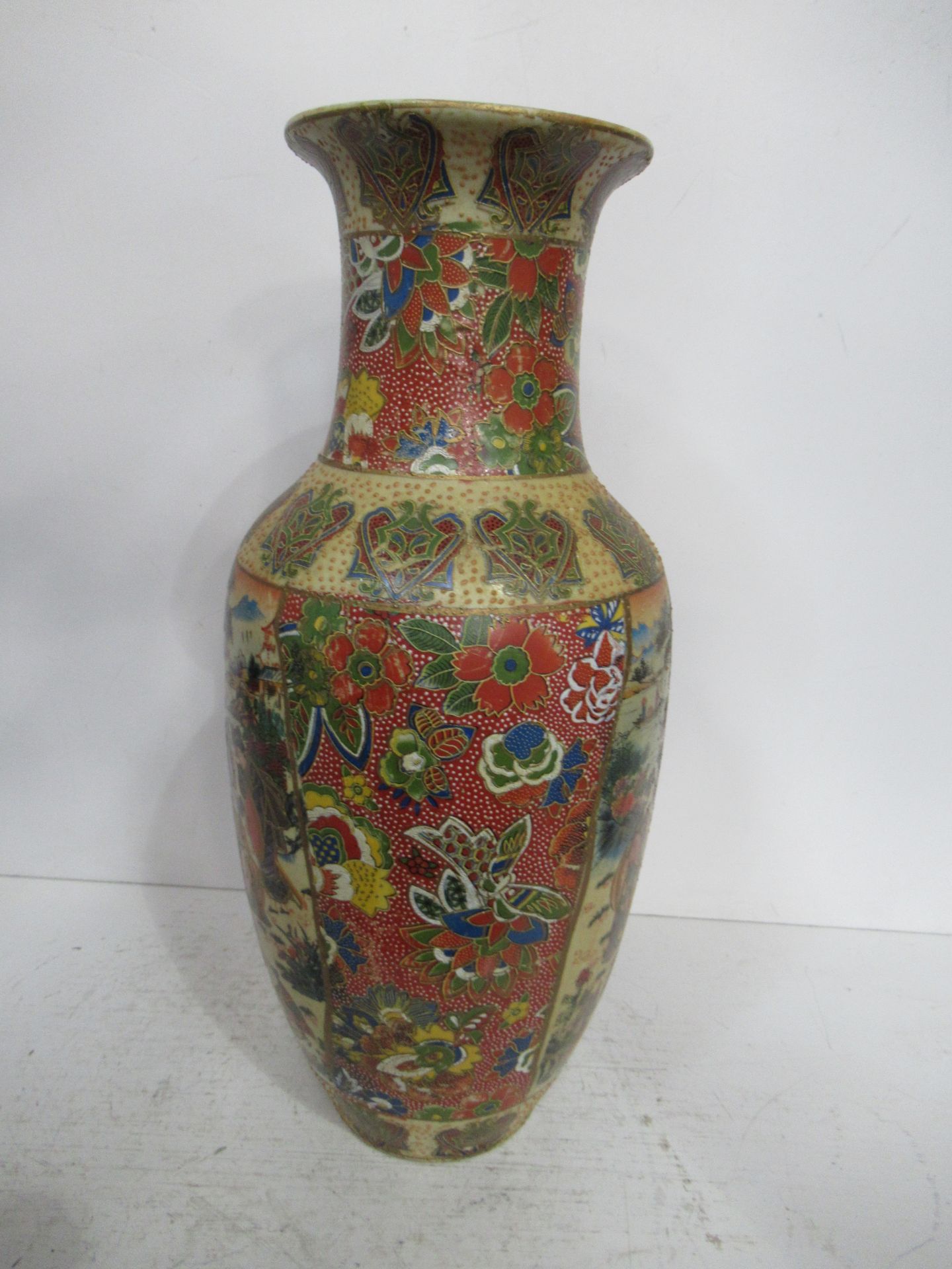 A Chinese Painted Satsuma Vase Depicting Scene (36cm) - Image 2 of 6