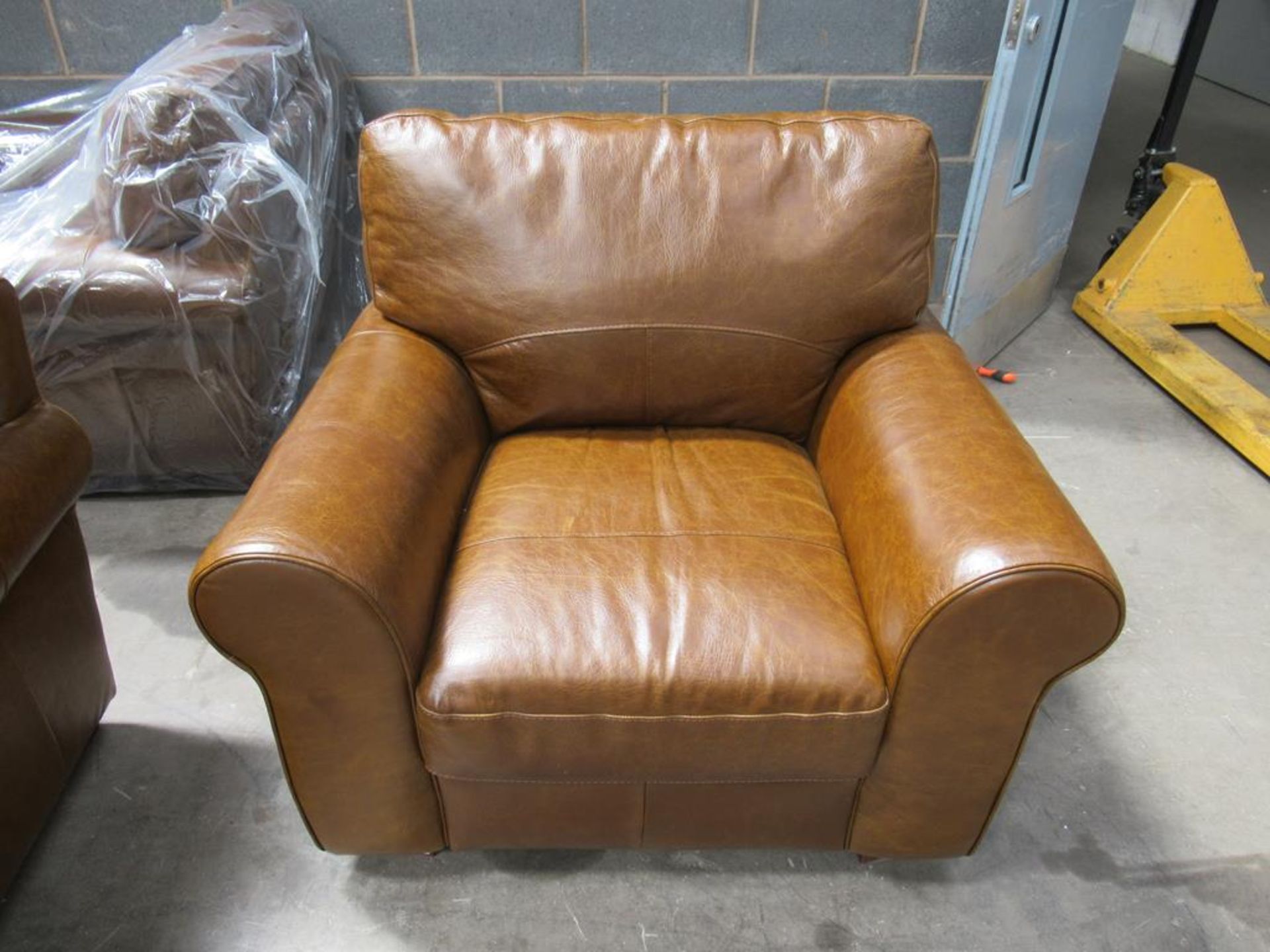 Heart of House Salisbury leather armchair, colour Tan