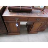 Twin Pedestal Office Desk (76cm x 103cm x 46cm)