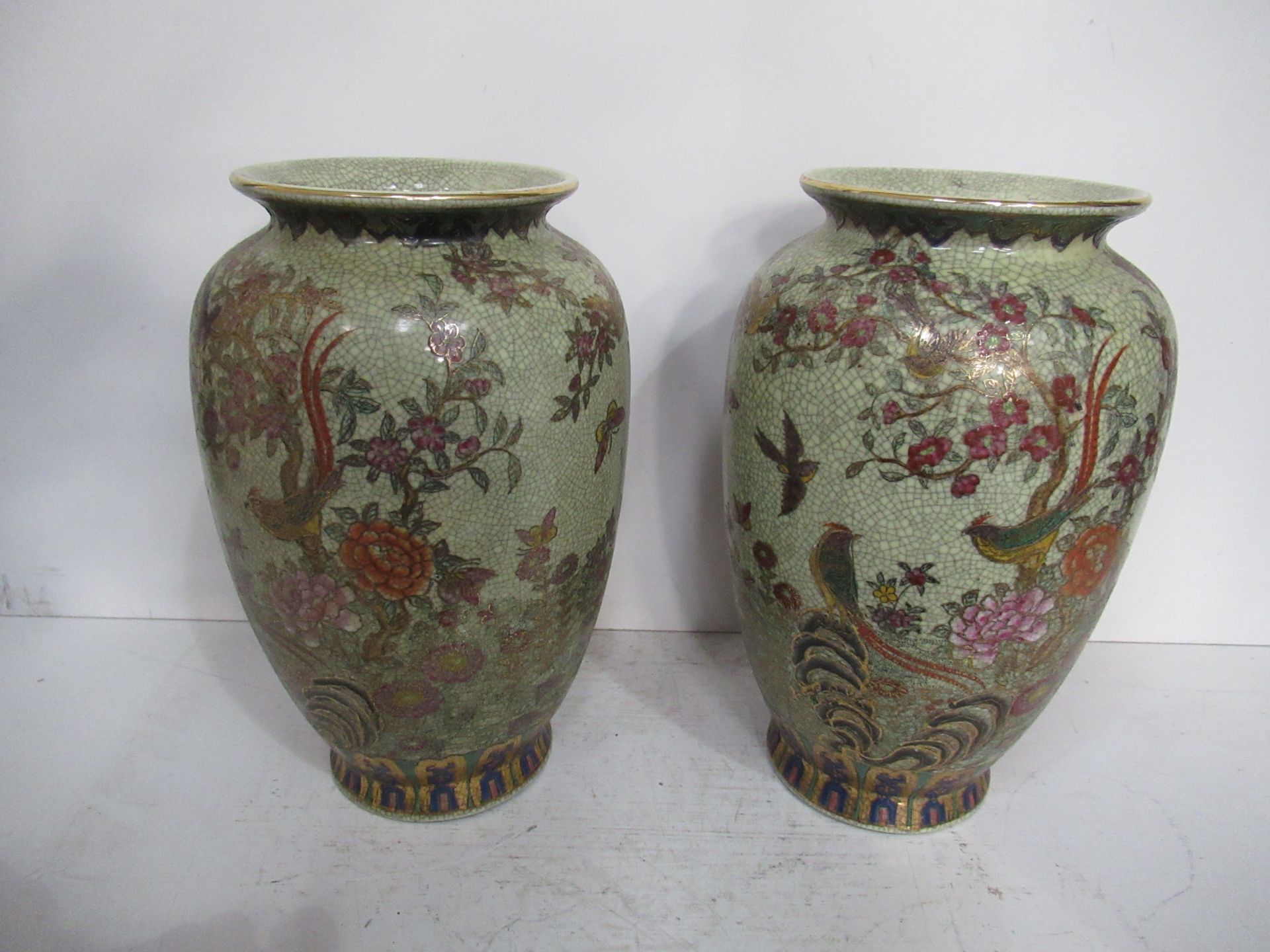 A Pair of Crackled Glazed Chinese Painted Satsuma Vases (26cm) - Image 3 of 7