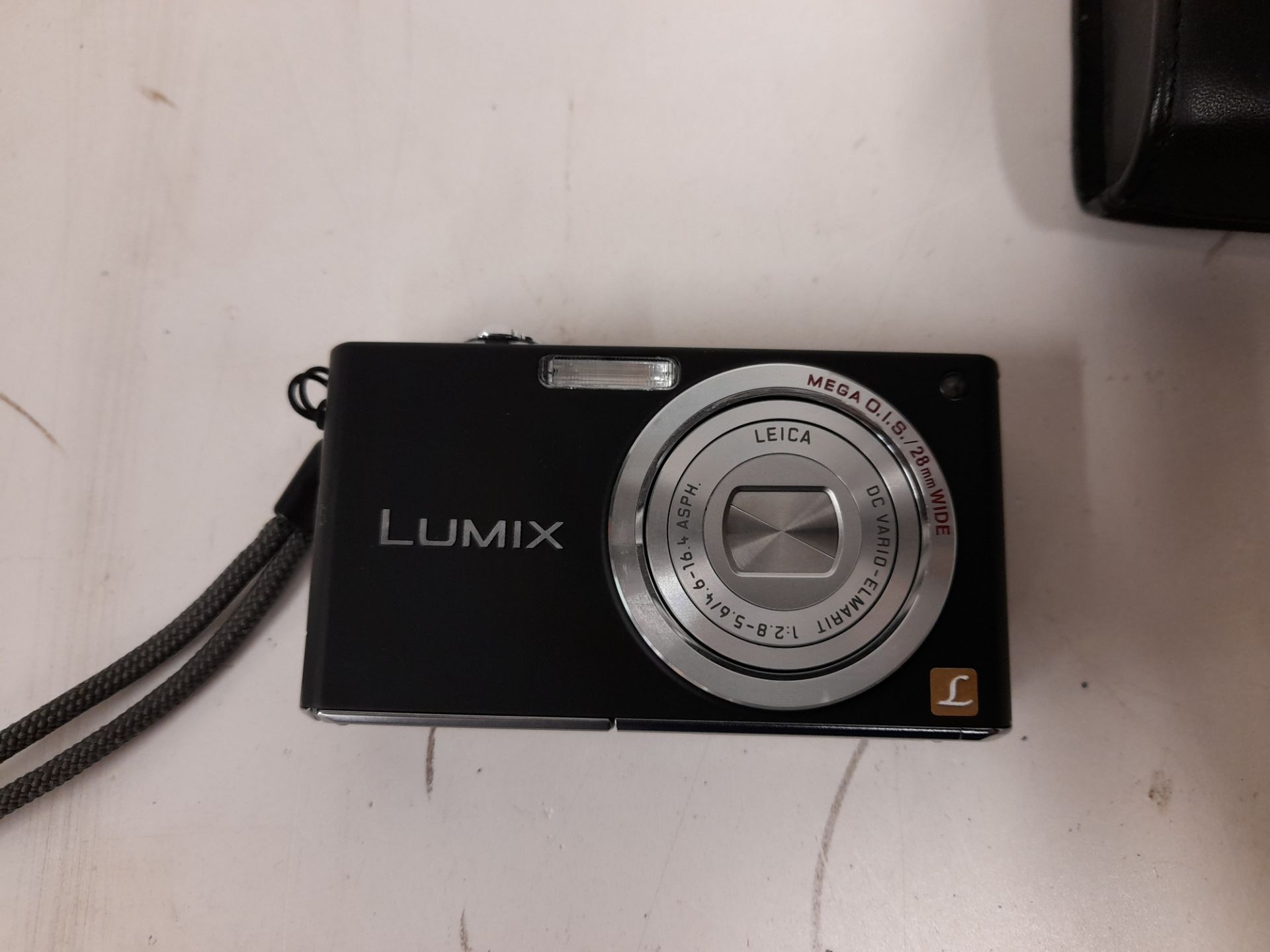 Panasonic Lumix DMC-FX33 Digital Camera with Nikon - Image 2 of 4