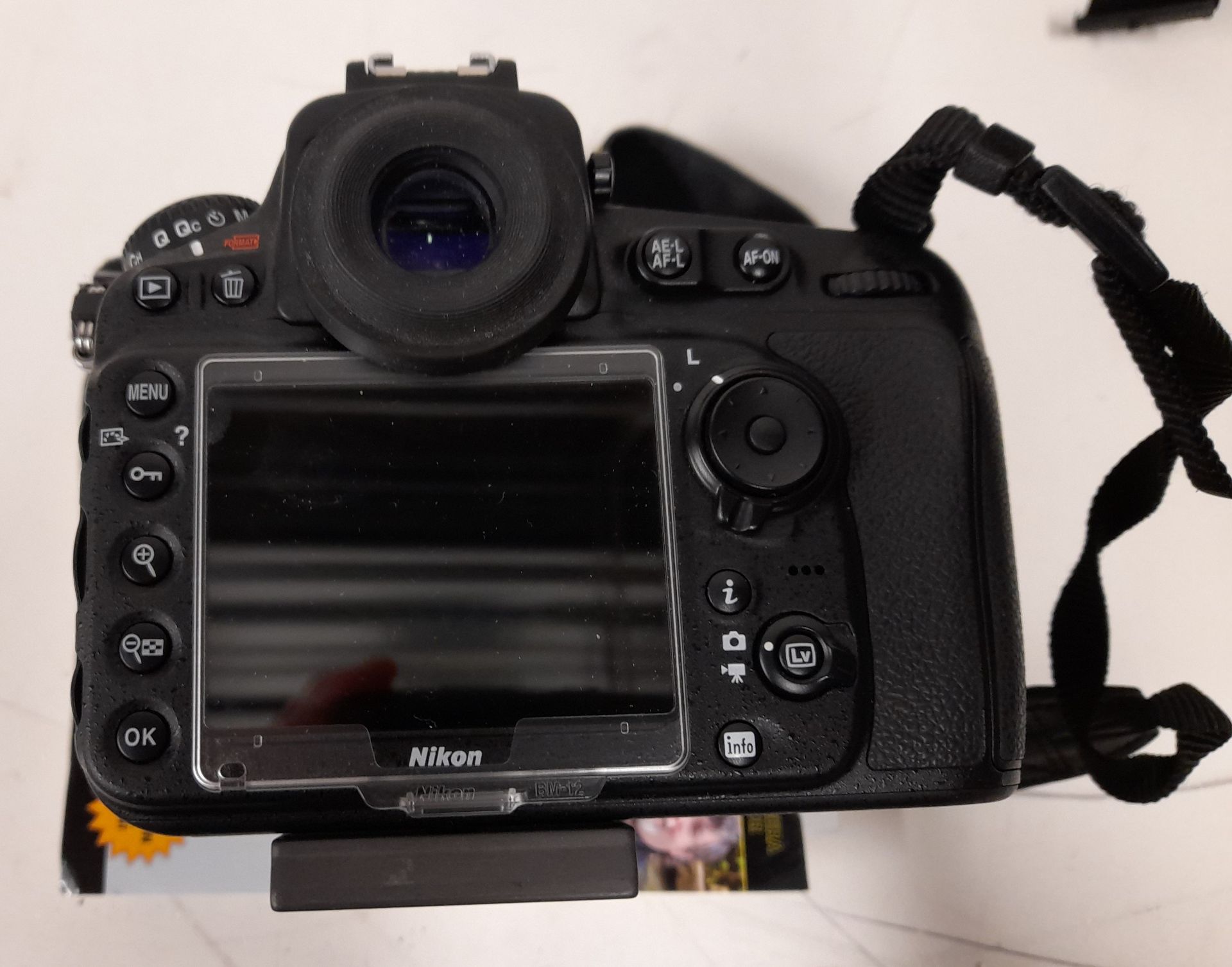 Nikon D810 Digital Camera with bag and charger - Image 3 of 10