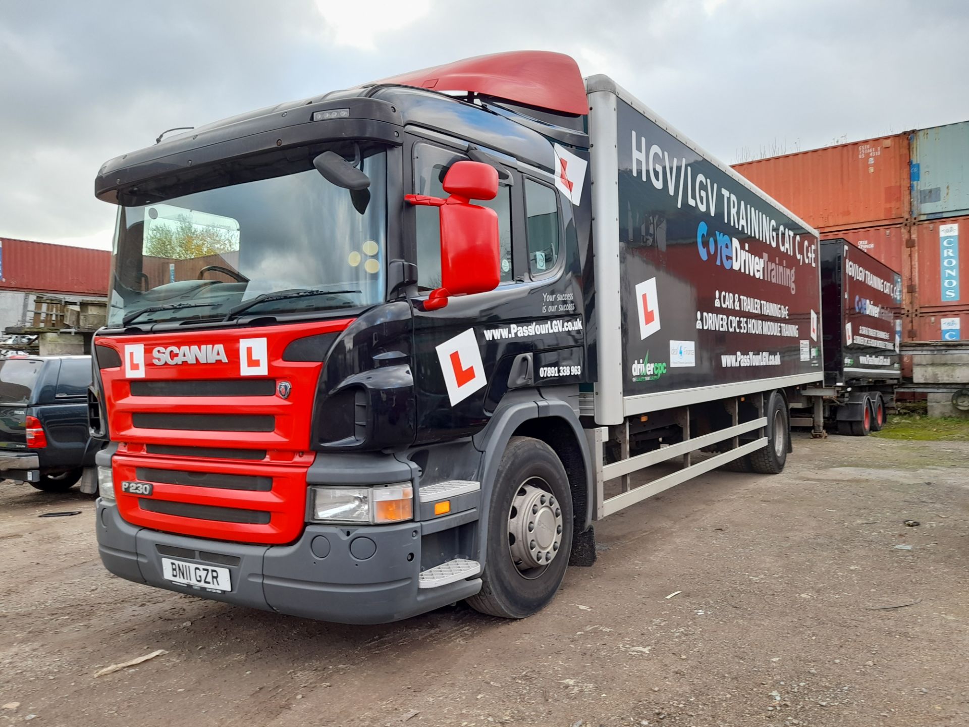 Scania P230 DB4X2MNA sleeper cab, Cab Type CP19, twin axle 18 tonne rigid truck, EURO 5, 9290cc with - Image 3 of 24