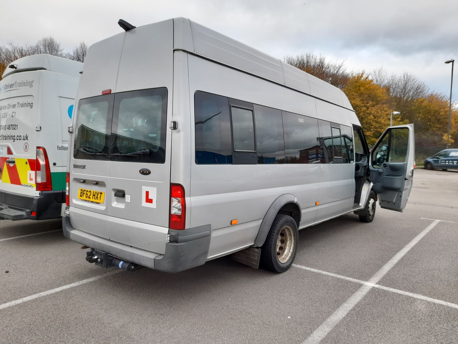 Ford Transit LWB EL Diesel RWD High Roof 17 Seater TDCi 135ps (11-13) Minibus, Registration BF62