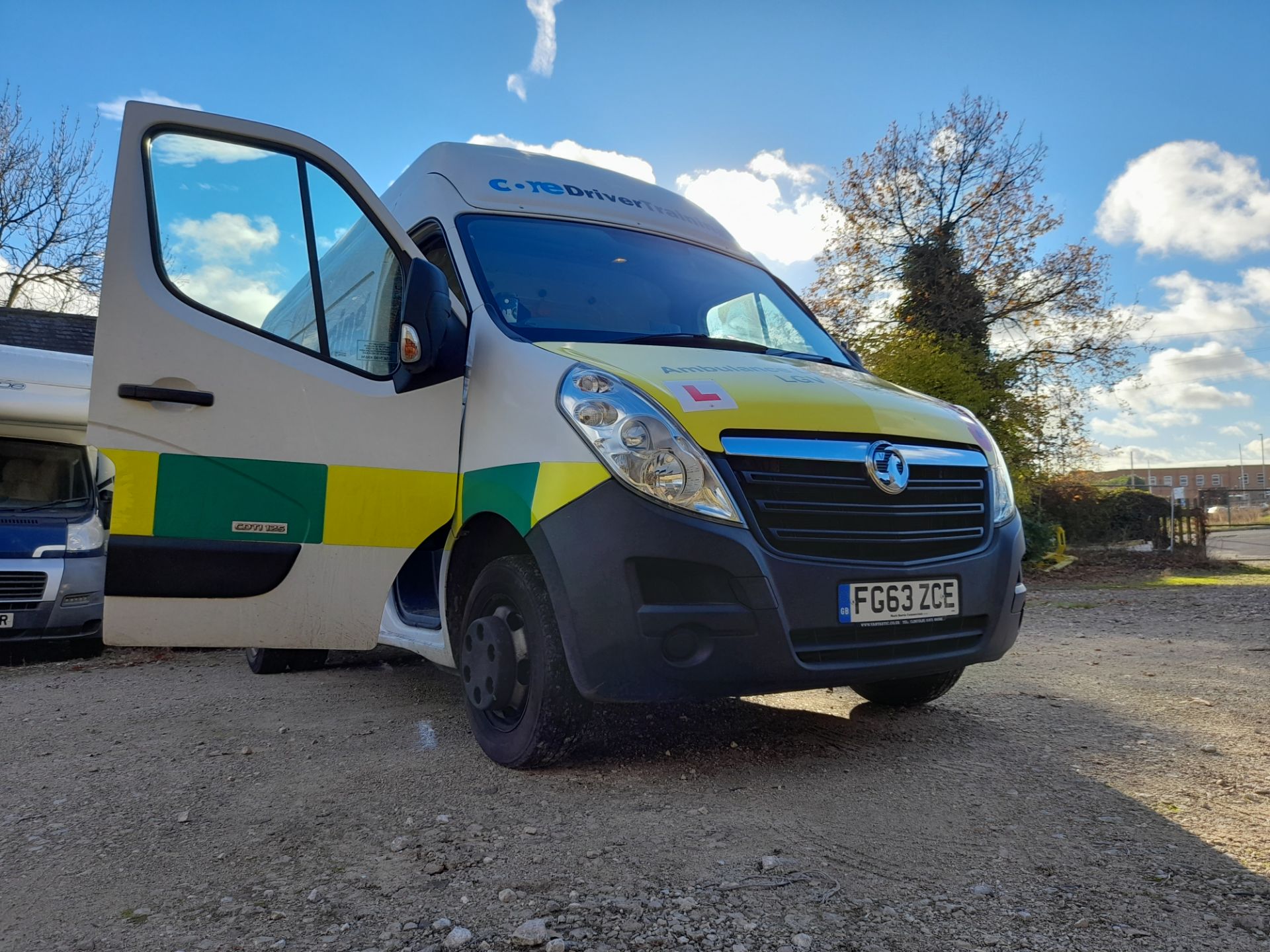 Vauxhall Movano 2.3 CDTI (125ps) (Euro V) RWD L3H3 - Image 15 of 15