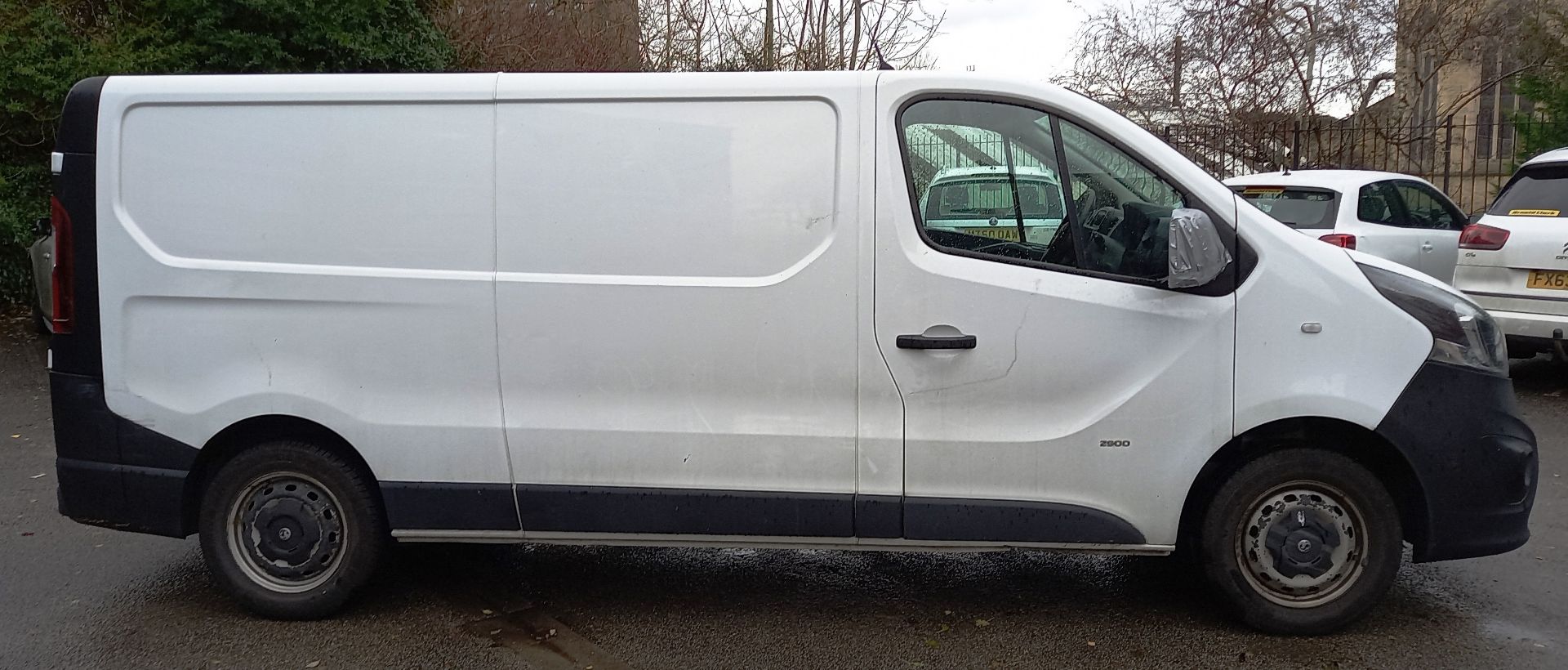 VAUXHALL VIVARO L2 DIESEL 1.6CDTI 115PS H1 Van. Re - Image 2 of 12