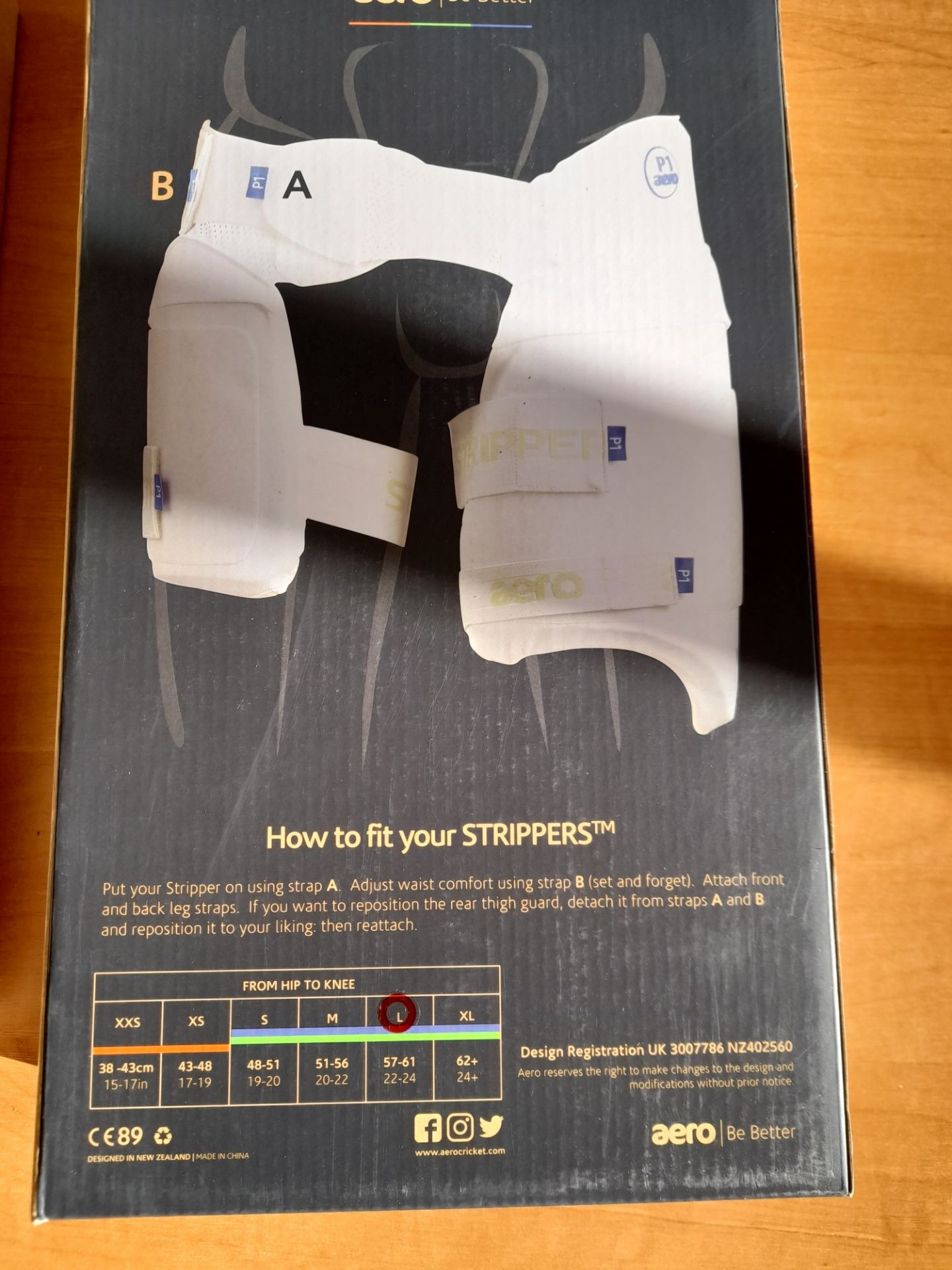 3 x Aero P2 Stripper Lower Body Protection R/H Large - Image 5 of 5