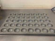 5 Silicone glazed muffin trays