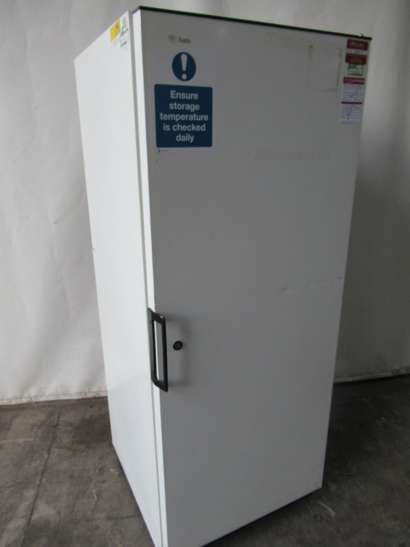 Derby Esta Single Door Upright Commercial Freezer. Model FK3601V, Net Volume Freezer Area 331 Litres - Image 4 of 5